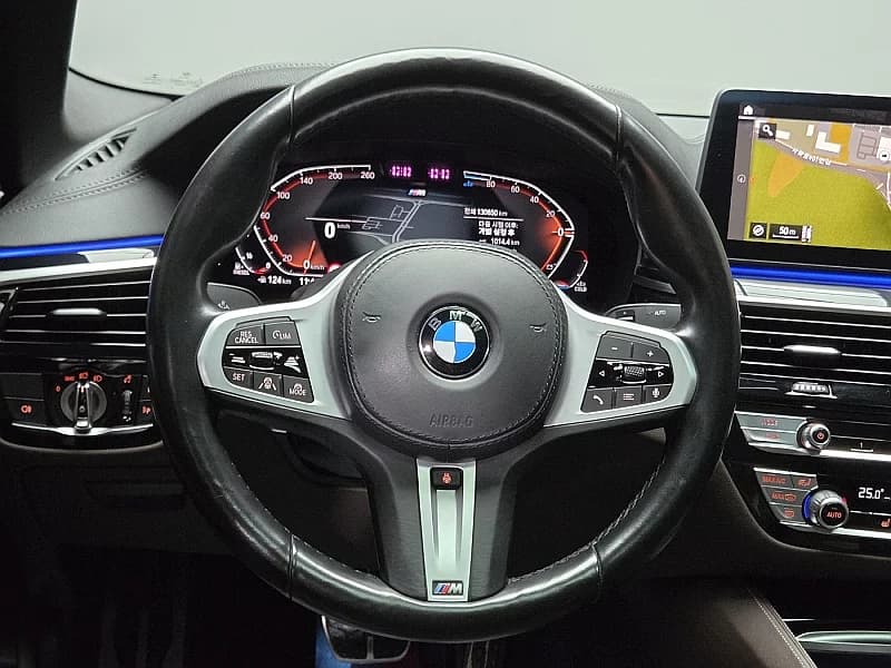 BMW 5-Series 523d M Sport, 2021 г. 130655 км. — фото 11