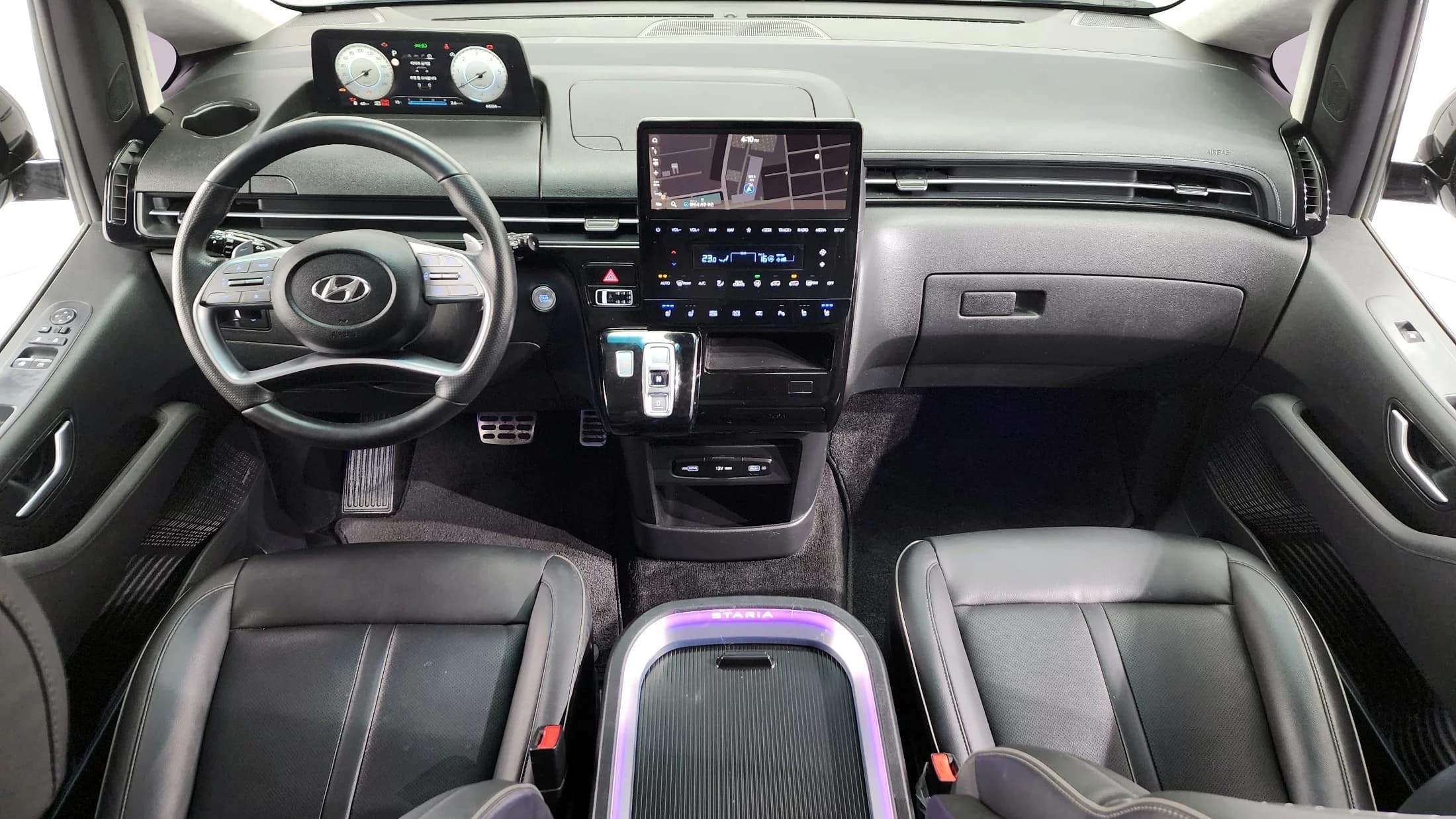 Hyundai Staria Lounge 9-Seater Prestige, 2023 г. 64409 км. — фото 7