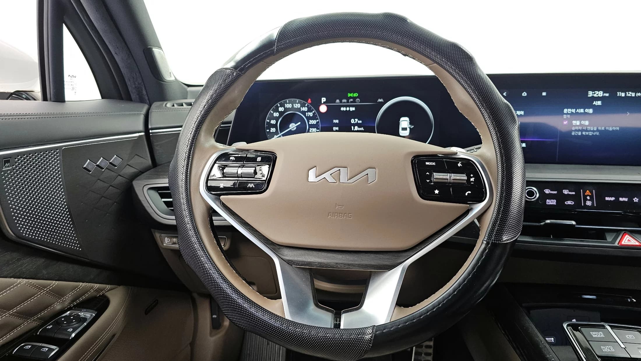Kia K8 2.5 Gasoline 2WD Signature, 2022 г. 34784 км. — фото 13
