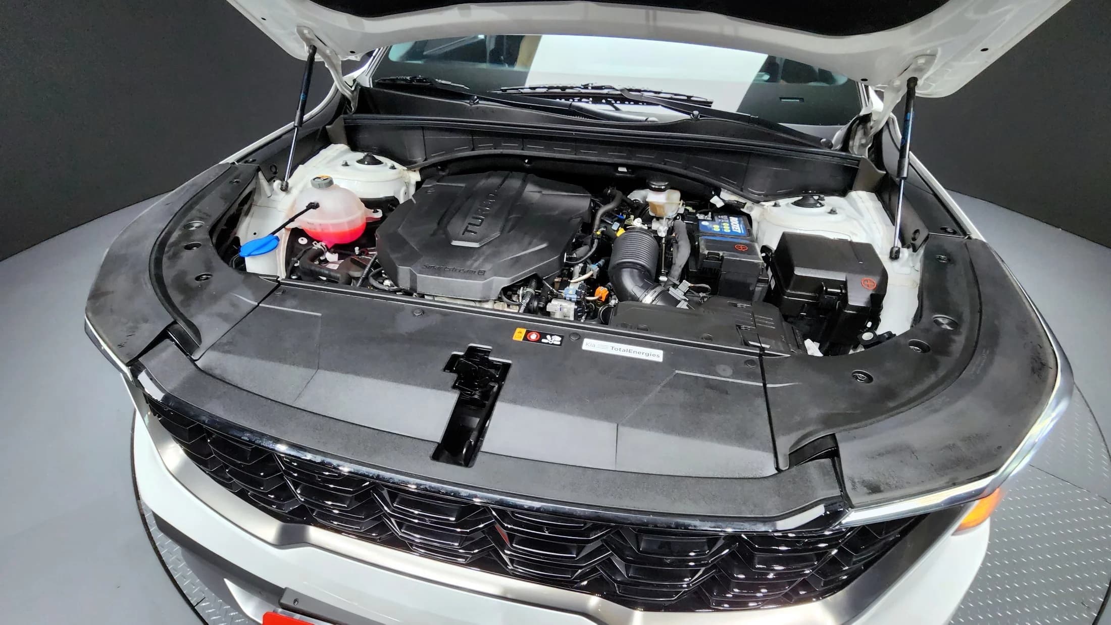 Kia Sorento Diesel 2.2 2WD Prestige, 2024 г. 25128 км. — фото 6