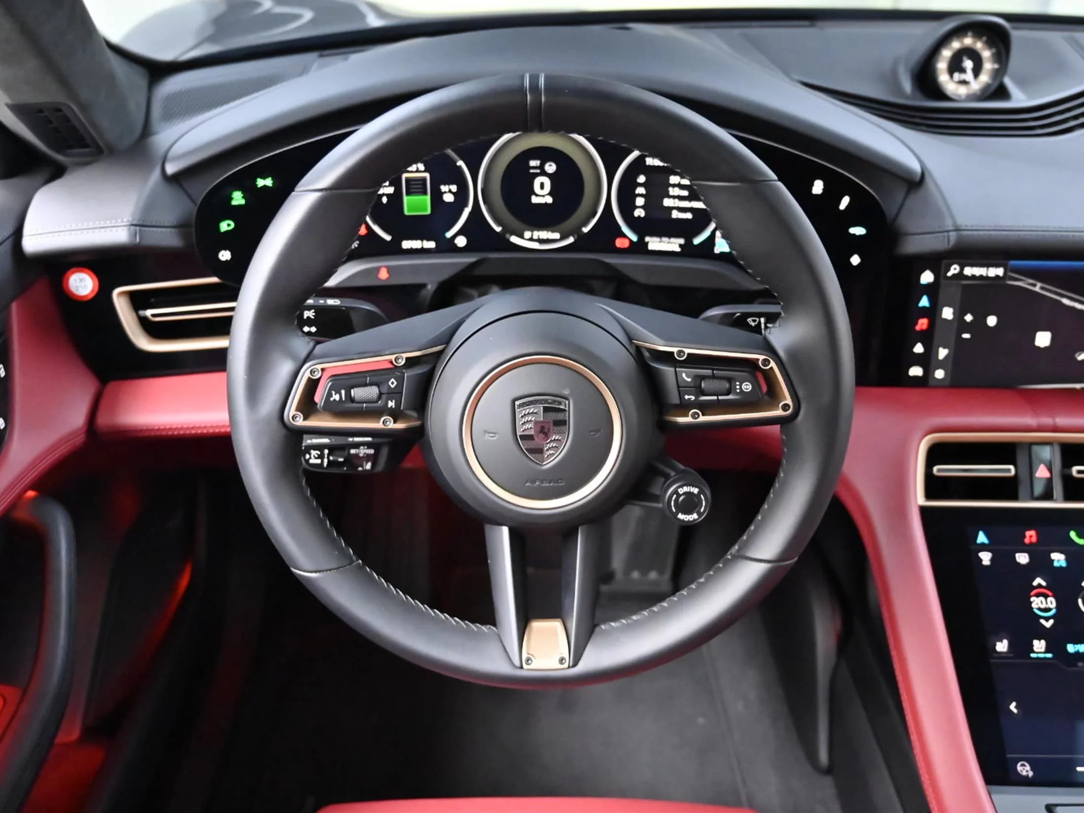 Porsche TAYCAN Turbo, электромобиль, 2025 г. 5850 км. — фото 13