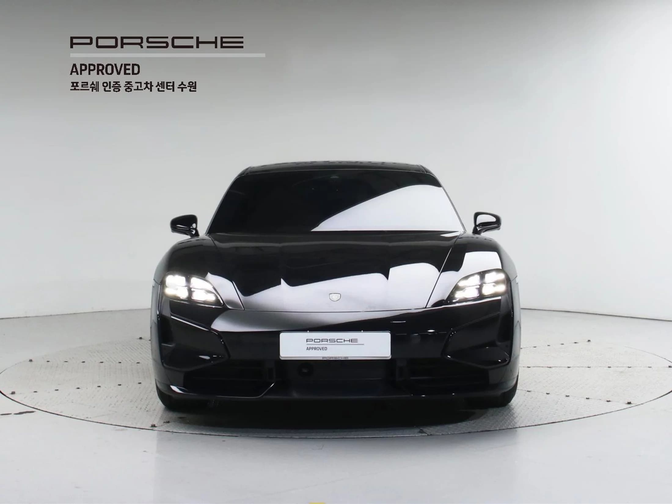Porsche TAYCAN Turbo, электромобиль, 2025 г. 5850 км. — фото 3