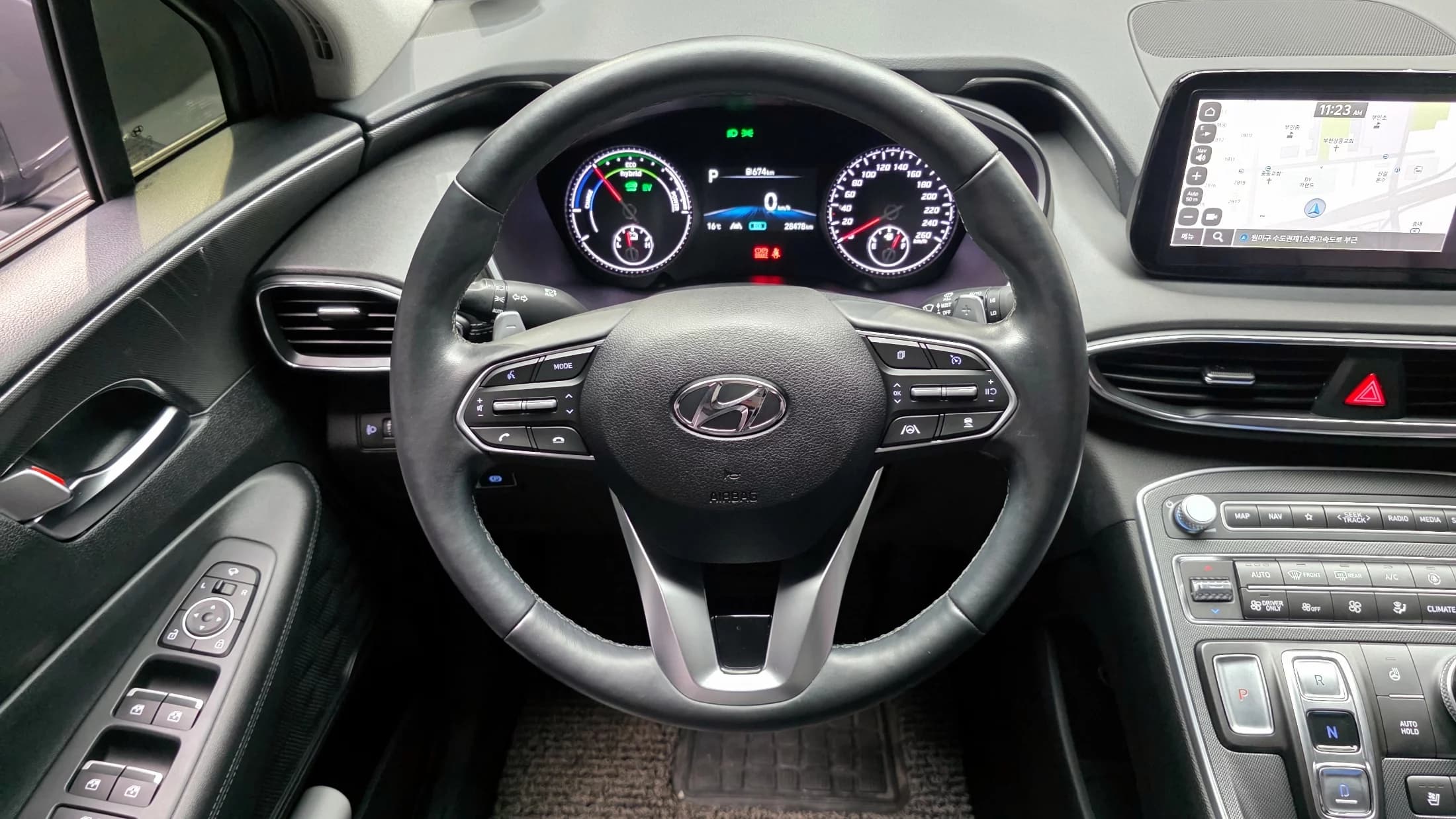 Hyundai Santa Fe HEV 1.6 2WD Prestige, гибрид, 2022 г. 28624 км. — фото 13
