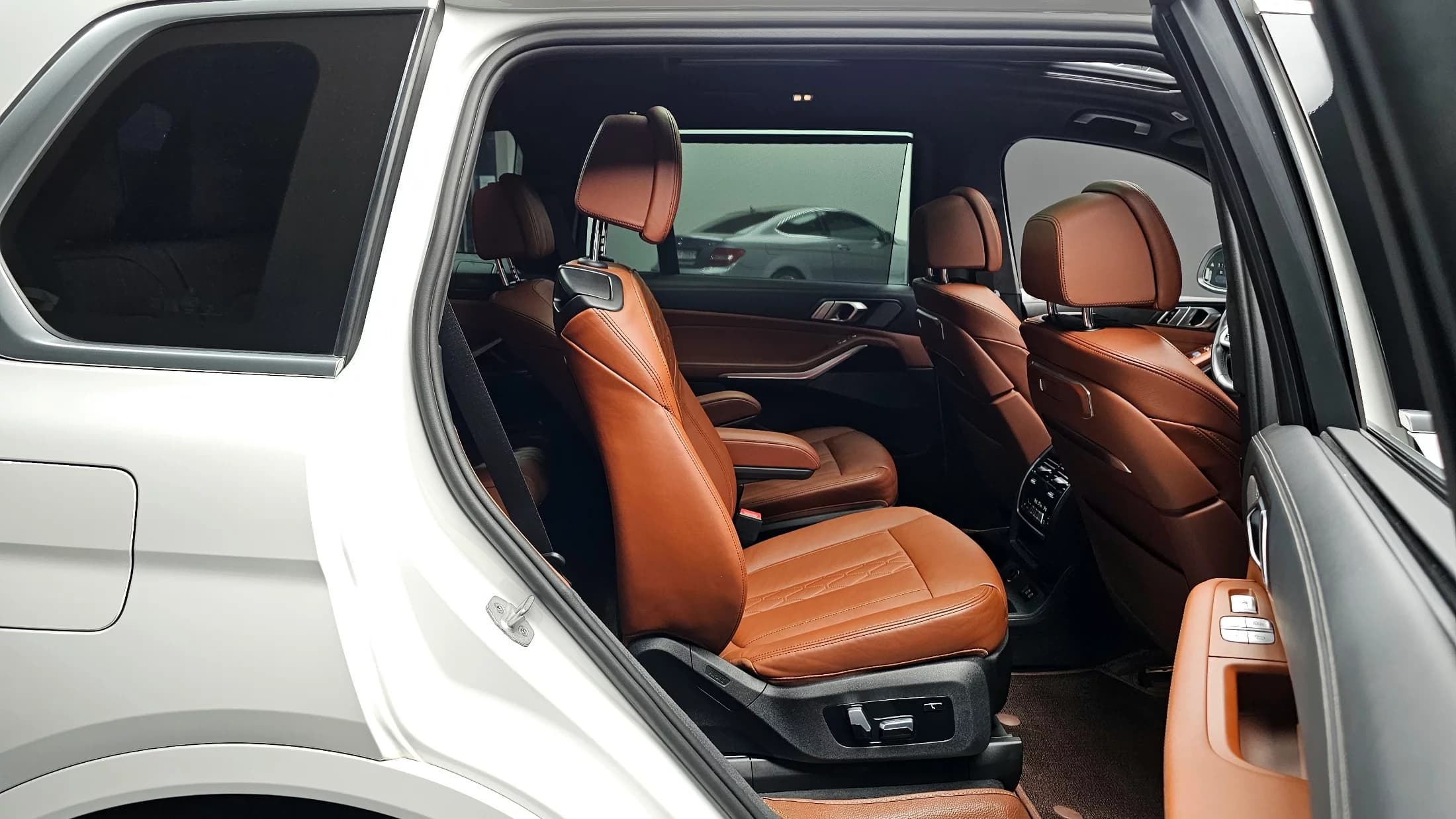 BMW X7 xDrive 40i M Sport 6STR, 2023 г. 22303 км. — фото 11