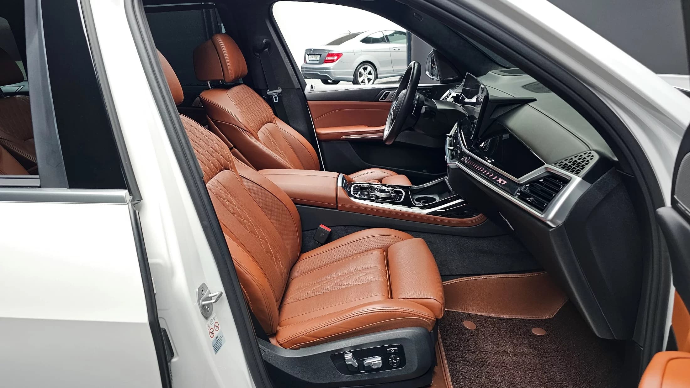 BMW X7 xDrive 40i M Sport 6STR, 2023 г. 22303 км. — фото 10