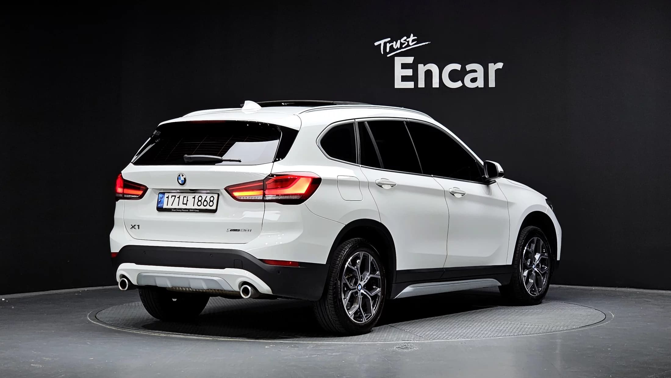 BMW X1 xDrive 20i xLine, 2021 г. 43392 км. — фото 2