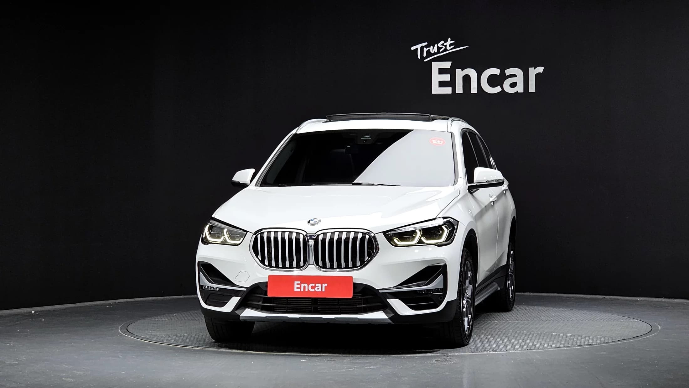BMW X1 xDrive 20i xLine, 2021 г. 43392 км. — фото 3