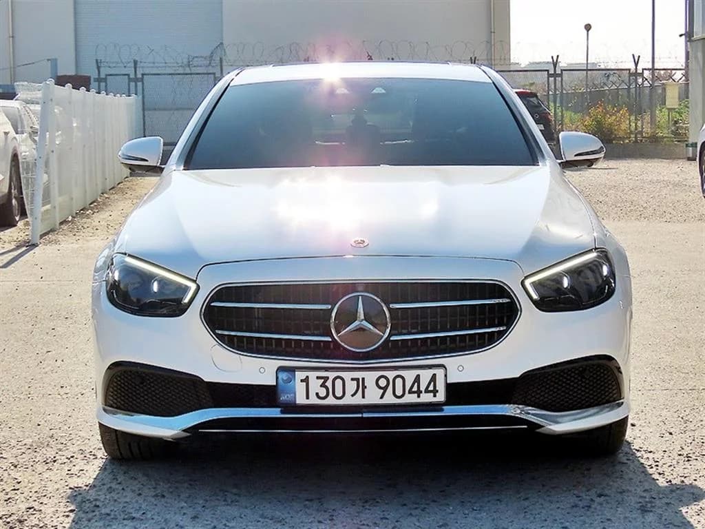 Mercedes-Benz E-Class E350 4MATIC Avantgarde, 2022 г. 35575 км. — фото 2