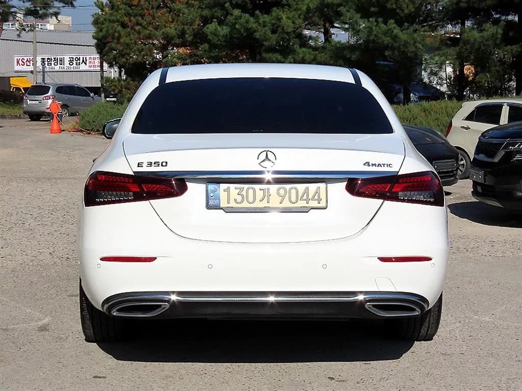 Mercedes-Benz E-Class E350 4MATIC Avantgarde, 2022 г. 35575 км. — фото 4