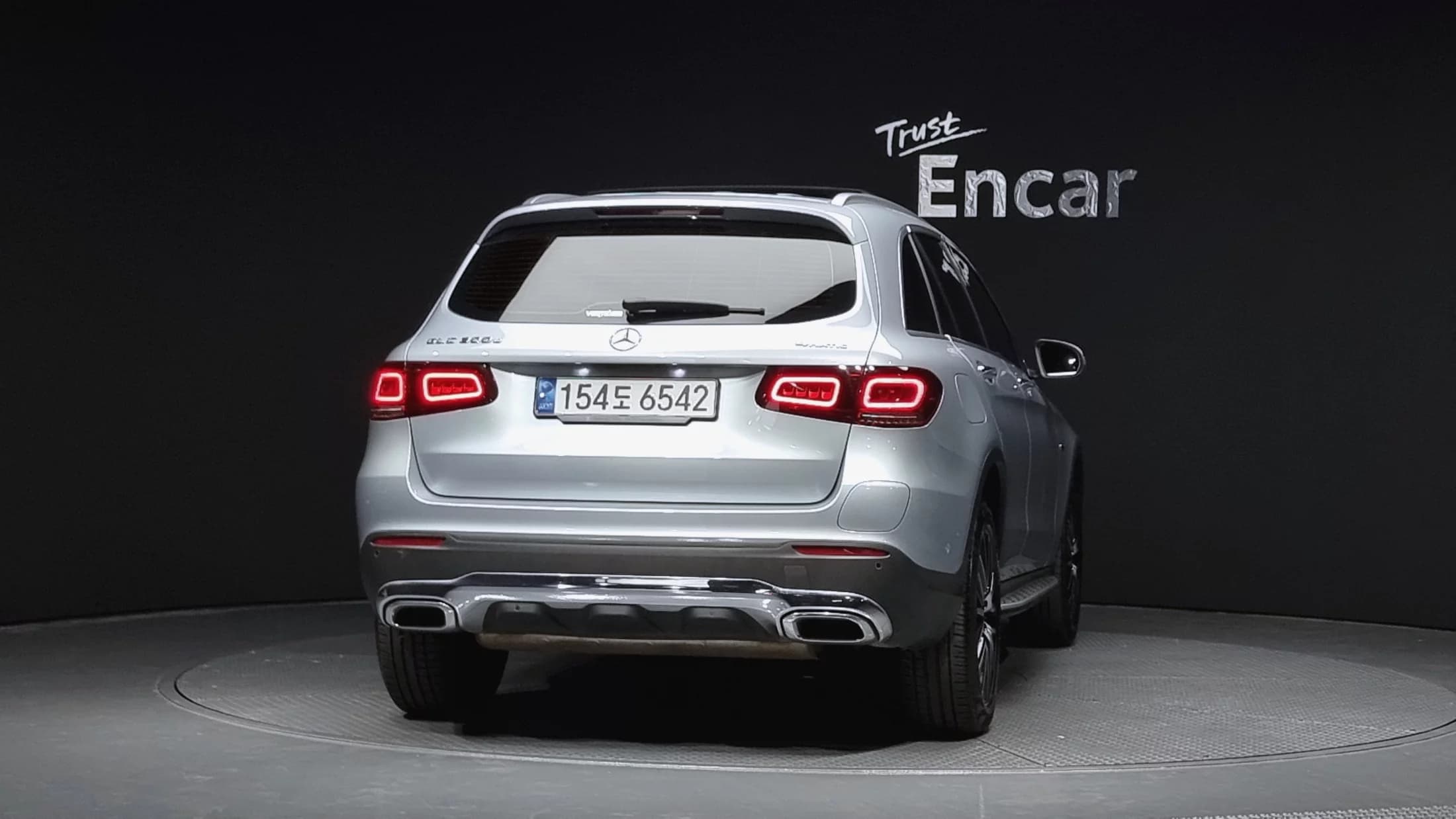 Mercedes-Benz GLC-Class GLC300e 4MATIC, гибрид, 2021 г. 39124 км. — фото 4