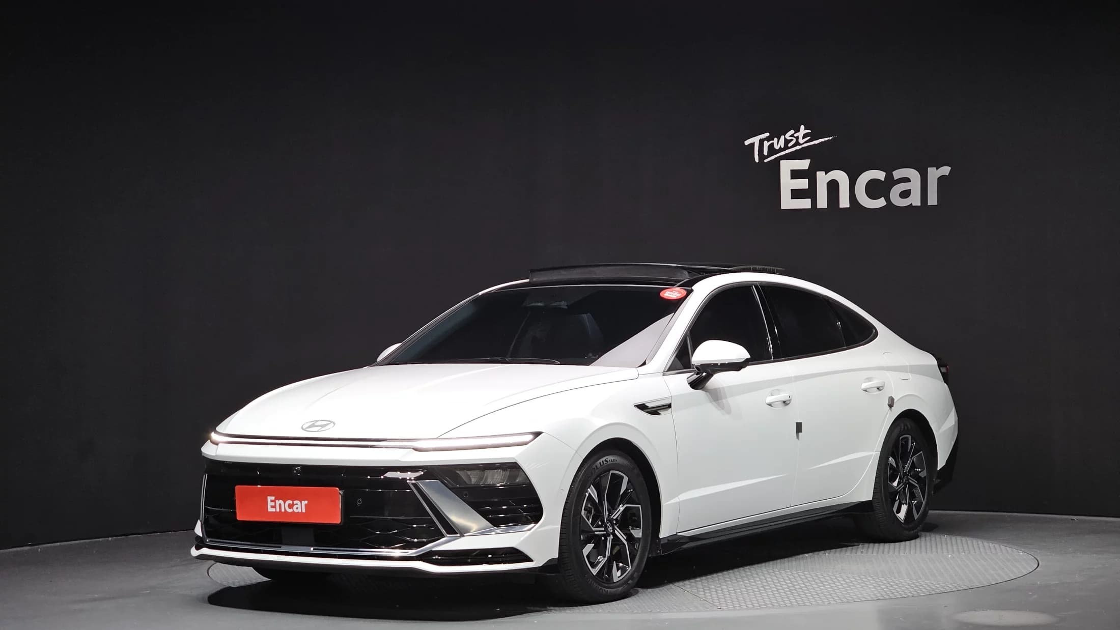 Hyundai Sonata 2.0 Exclusive, 2024 г. 21939 км.