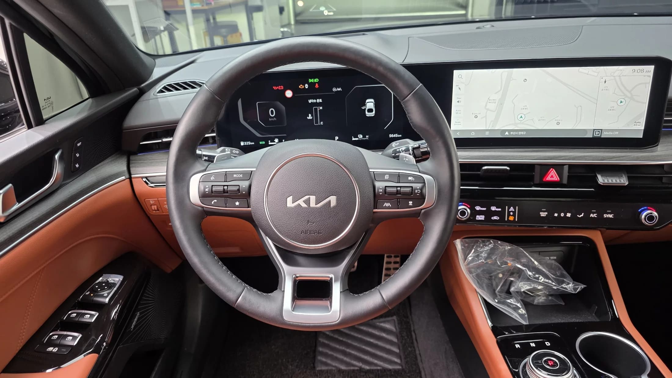 Kia K5 (Киа Оптима) Signature, гибрид, 2024 г. 5666 км. — фото 13