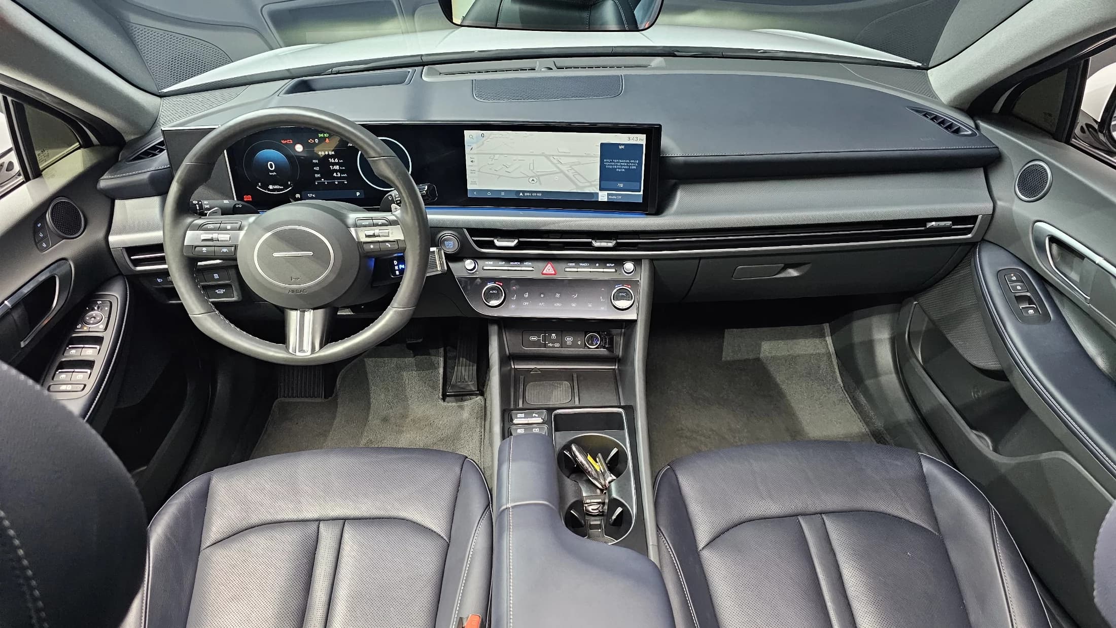 Hyundai Sonata 2.0 Exclusive, 2024 г. 27985 км. — фото 7
