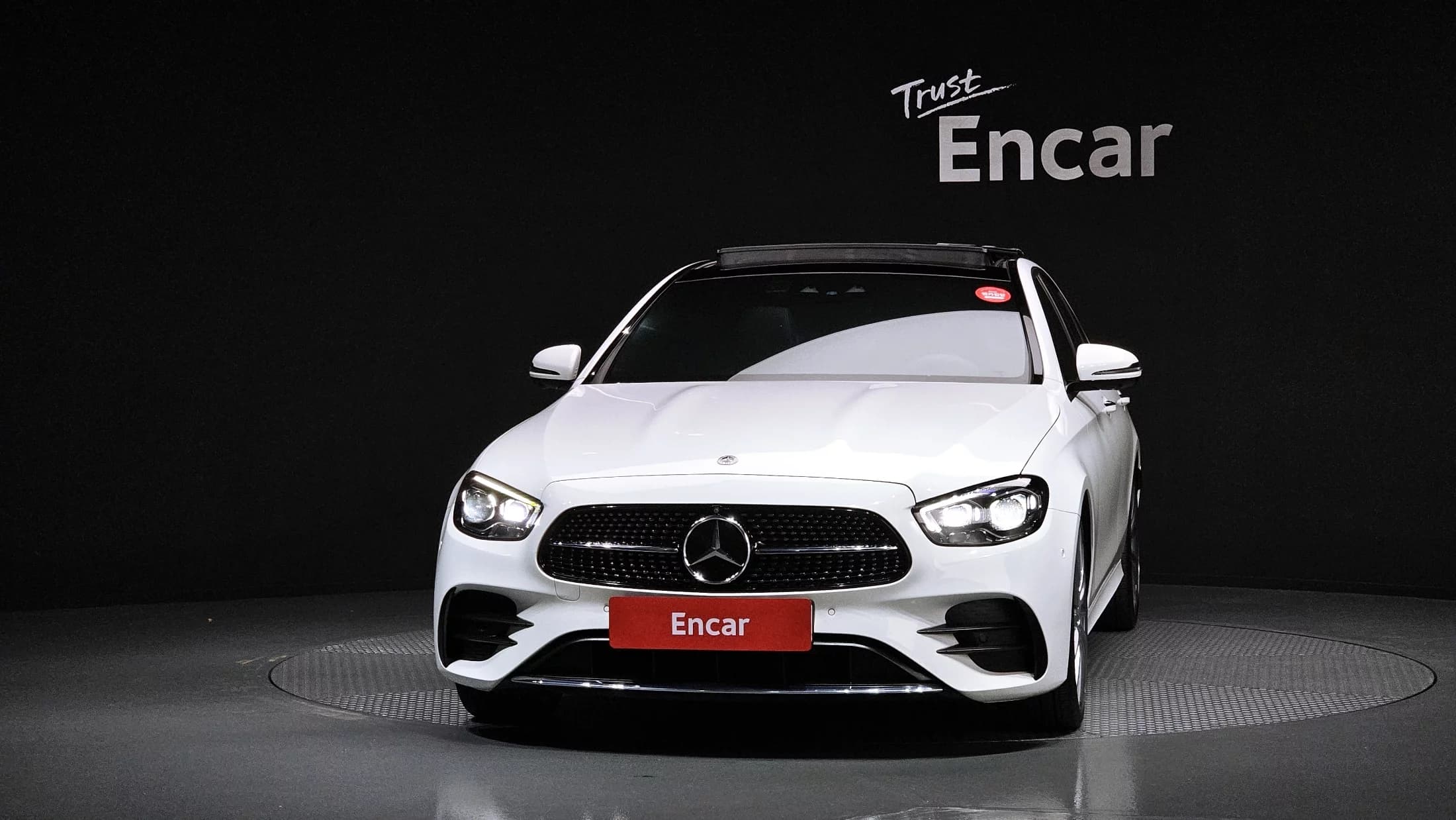 Mercedes-Benz E-Class E350 4MATIC Avantgarde, 2022 г. 60436 км. — фото 3