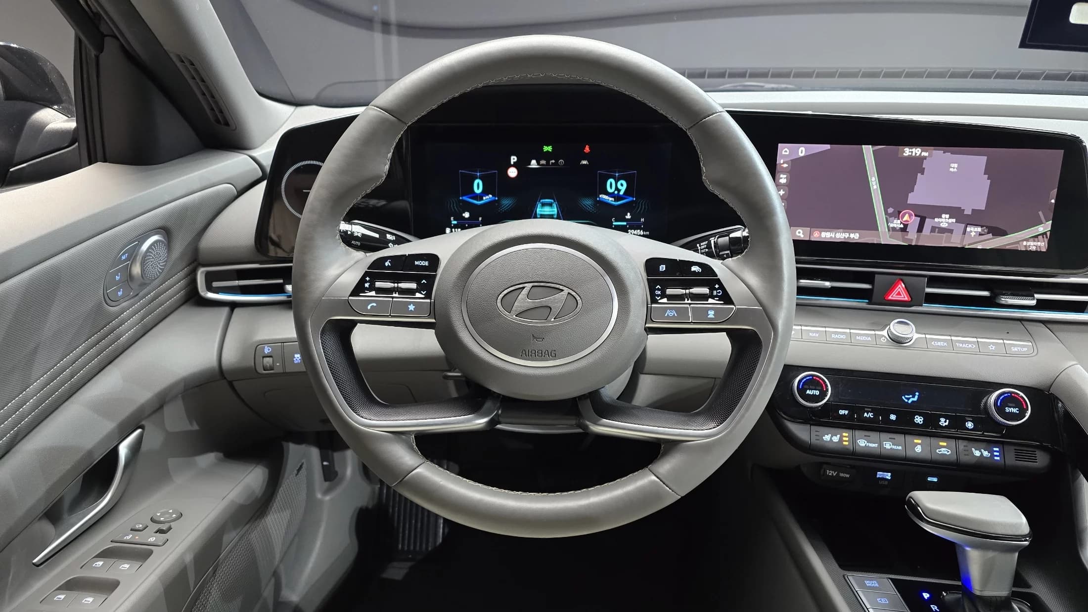 Hyundai AVANTE (Хендай Элантра) 1.6 Inspiration, 2023 г. 29534 км. — фото 13