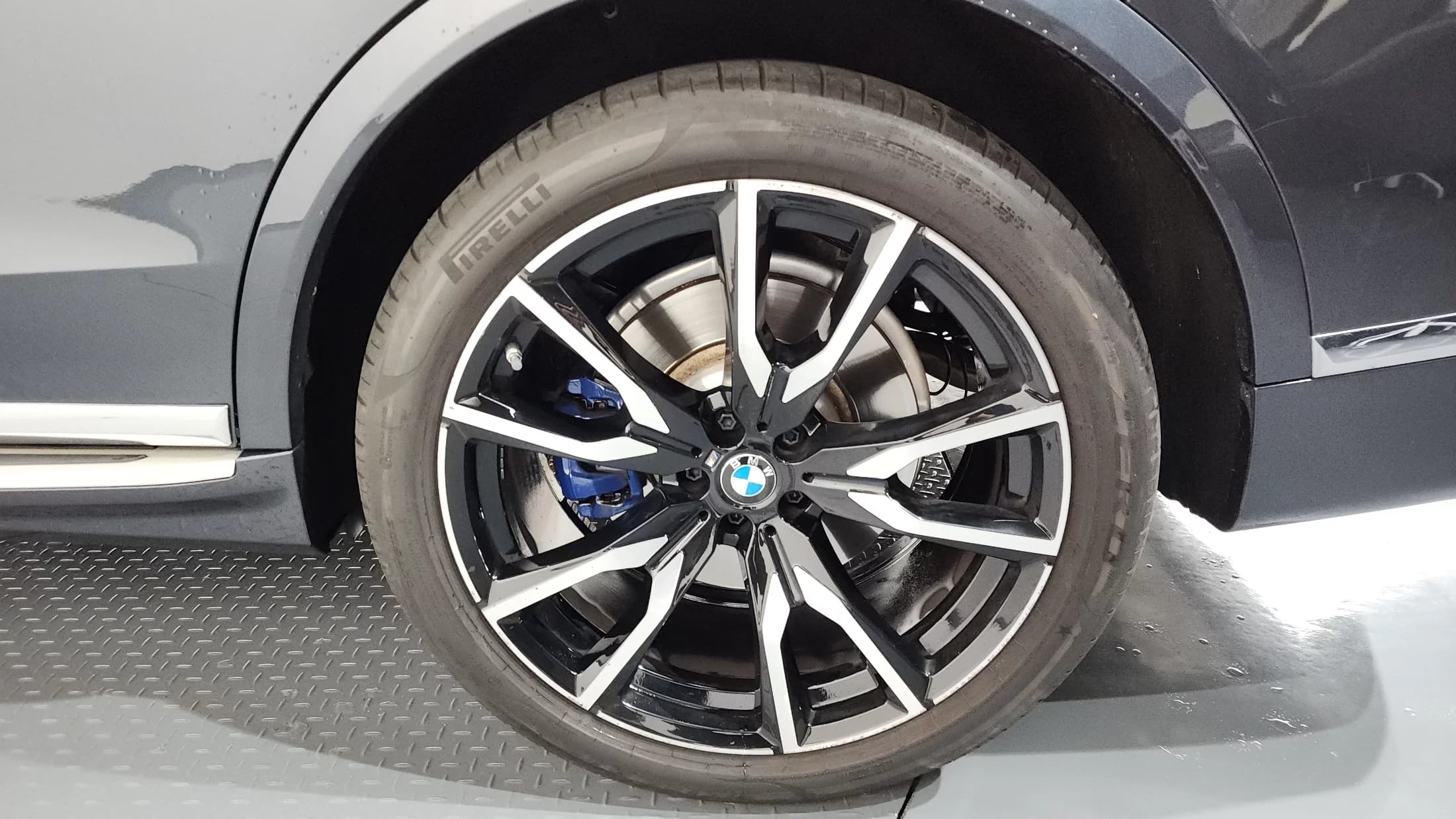 BMW X7 xDrive 40d M Sport 6STR, 2021 г. 71170 км. — фото 5