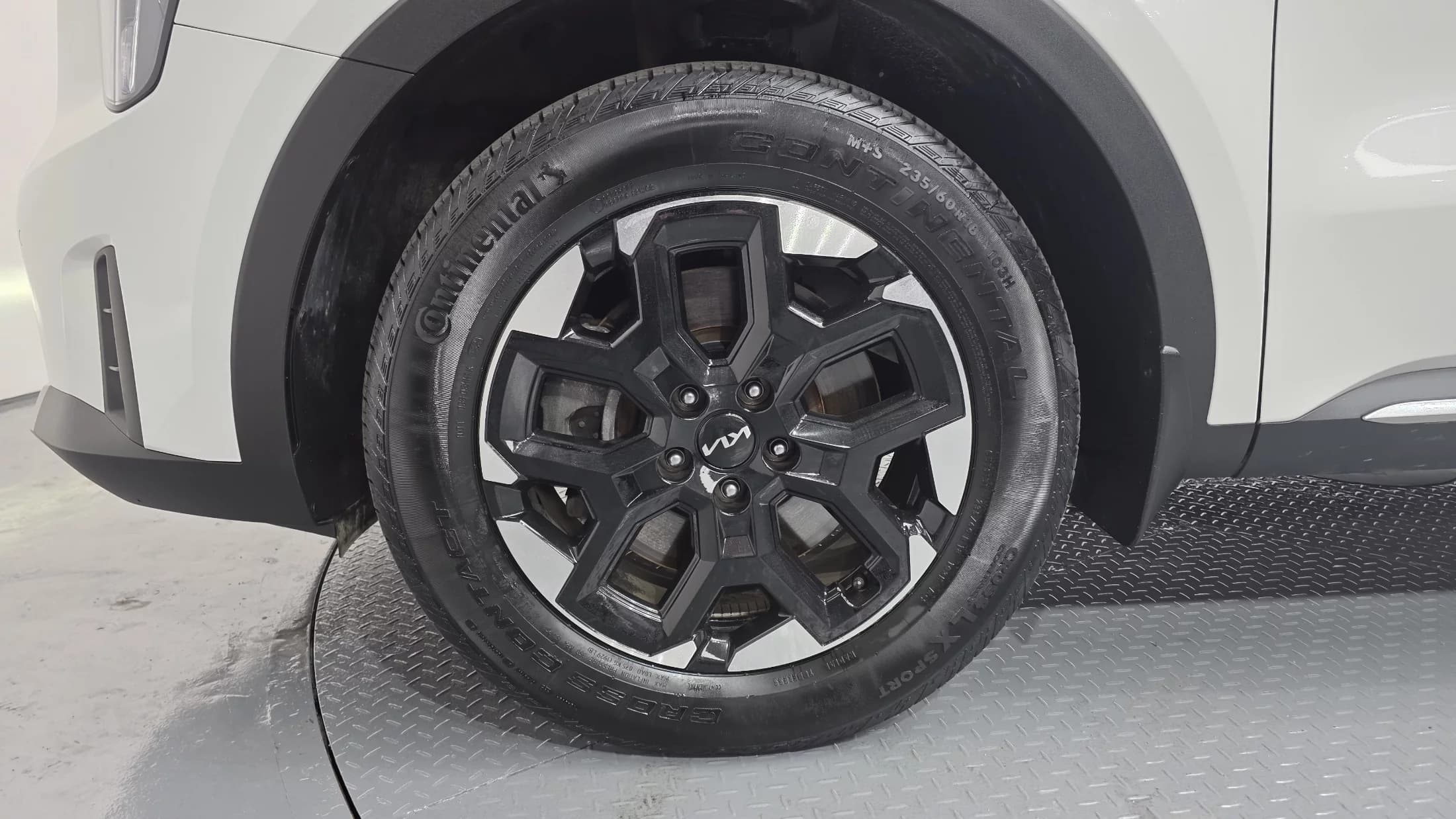 Kia Sorento Gasoline 2.5T 2WD Prestige, 2024 г. 20180 км. — фото 5