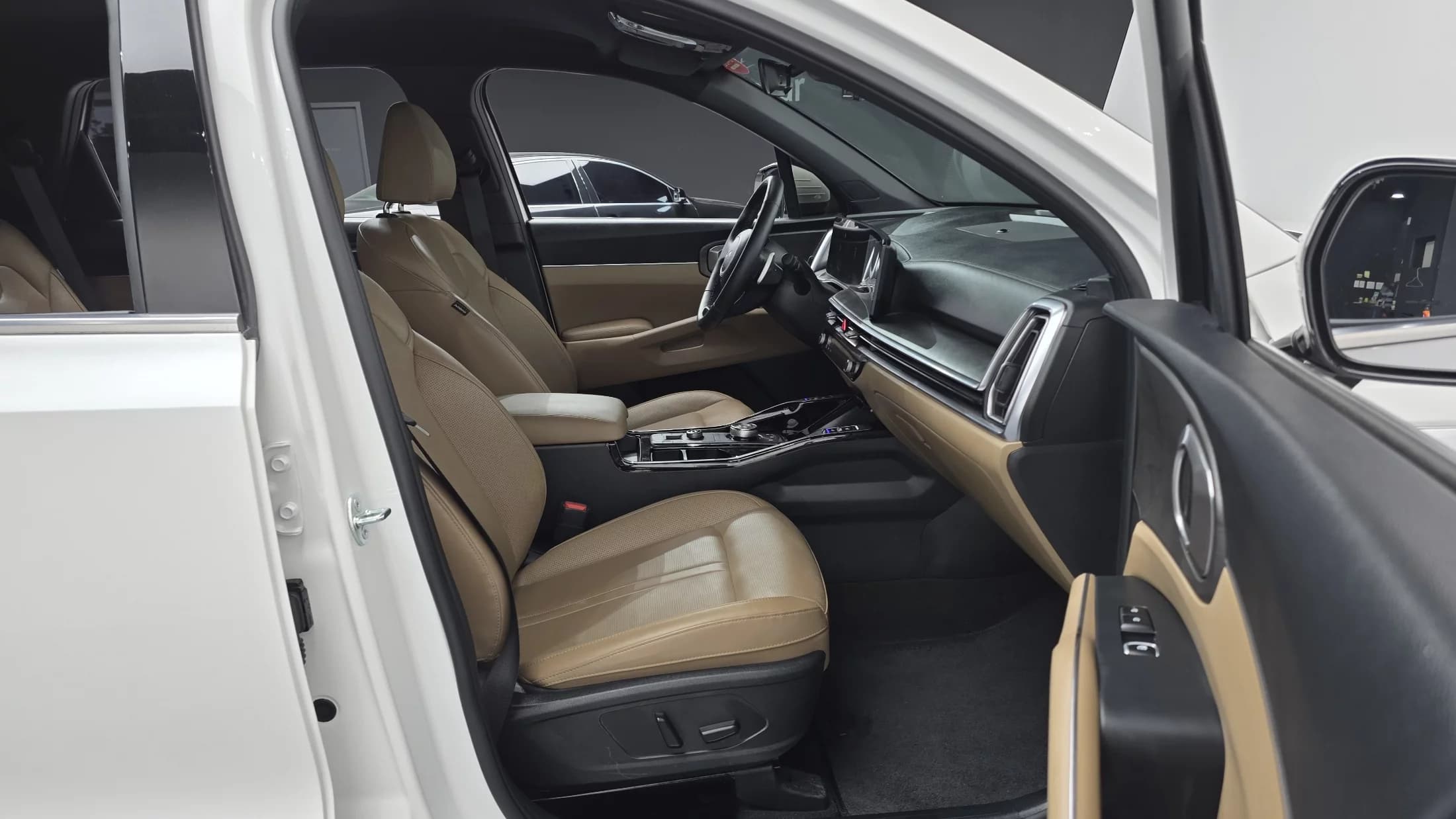 Kia Sorento Gasoline 2.5T 2WD Prestige, 2024 г. 20180 км. — фото 10