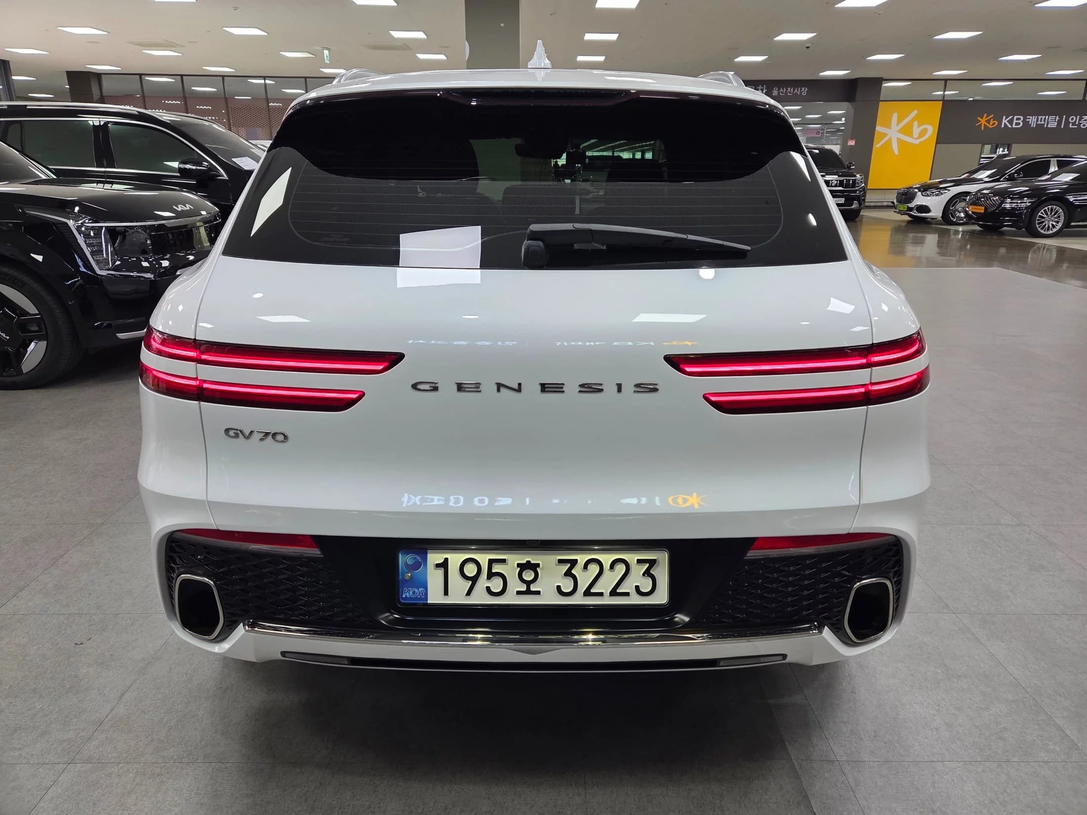 Genesis GV70 2.5T Gasoline 2WD, 2023 г. 23070 км. — фото 4