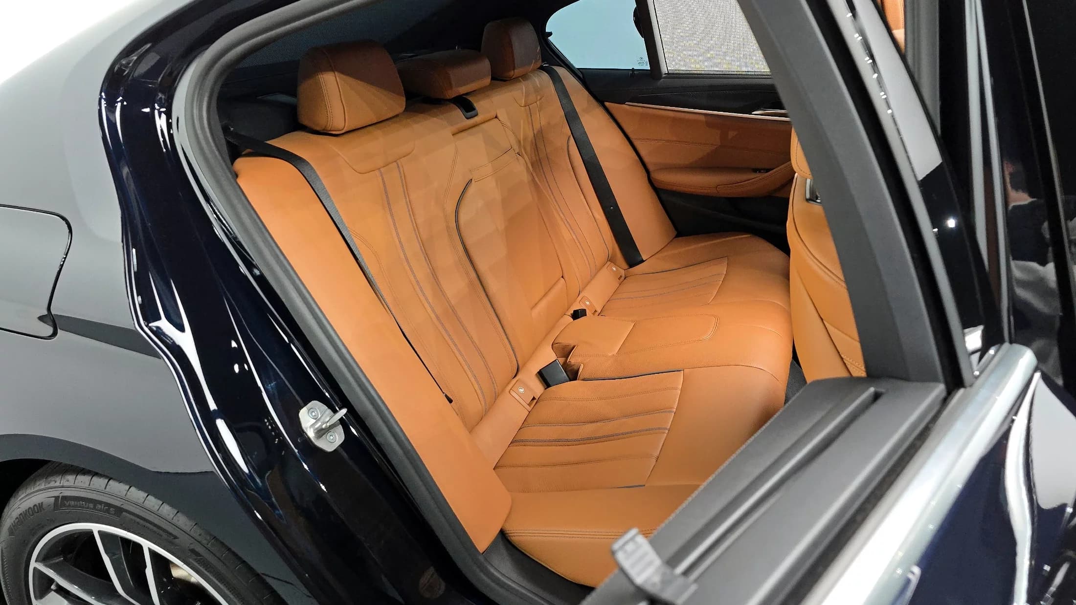 BMW 5-Series 520i M Sport, 2022 г. 50400 км. — фото 12