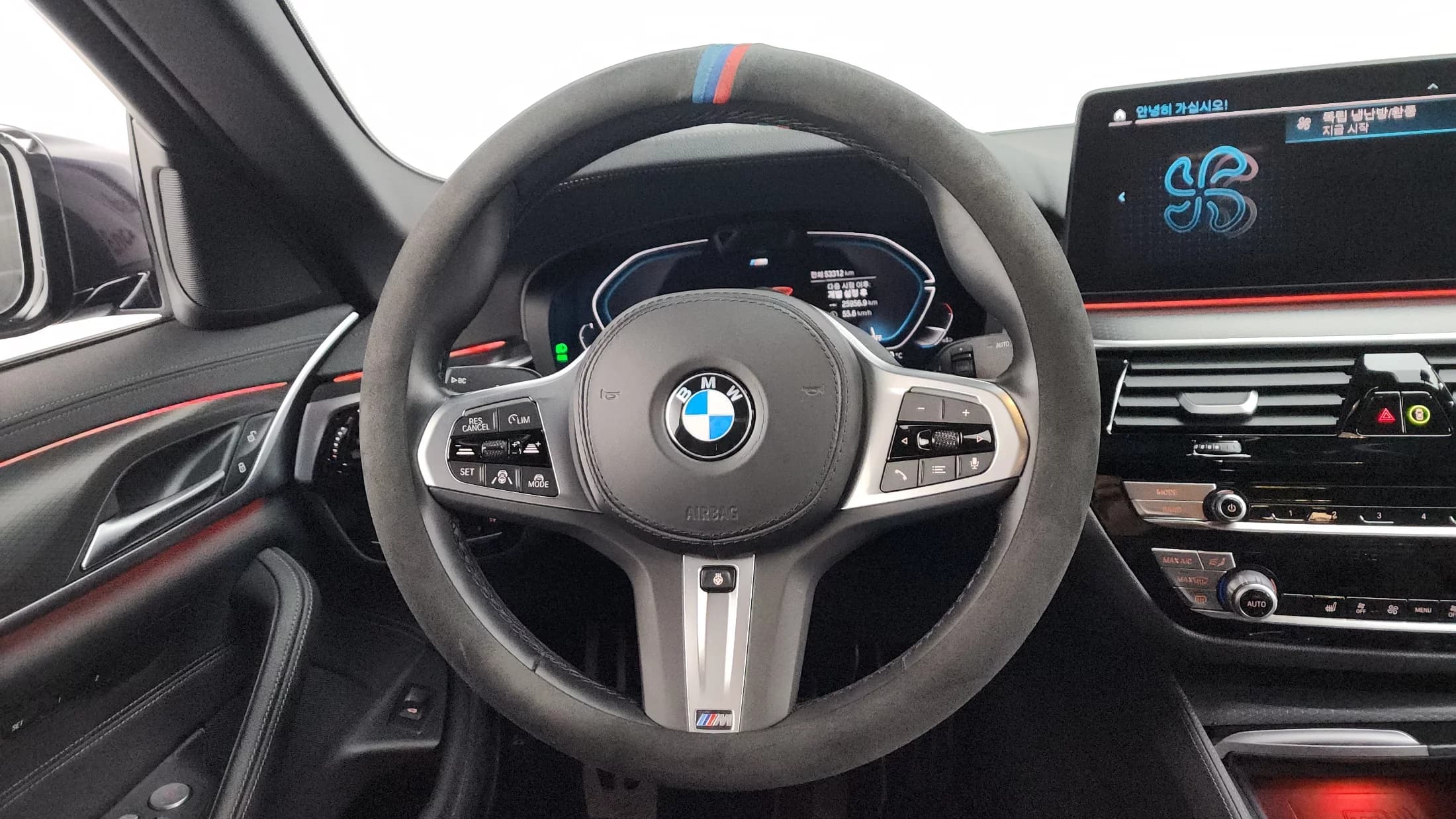 BMW 5-Series 520i M Sport, 2022 г. 53386 км. — фото 13