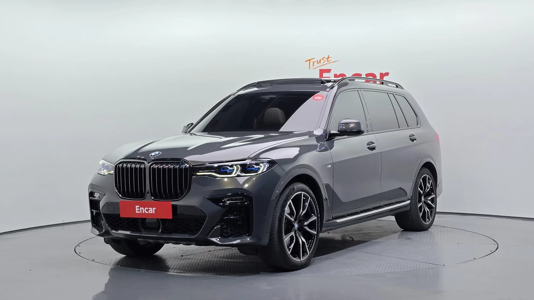 BMW X7 xDrive 40i M Sport Online Exclusive Edition 6 Seater, 2022 г. 55556 км.