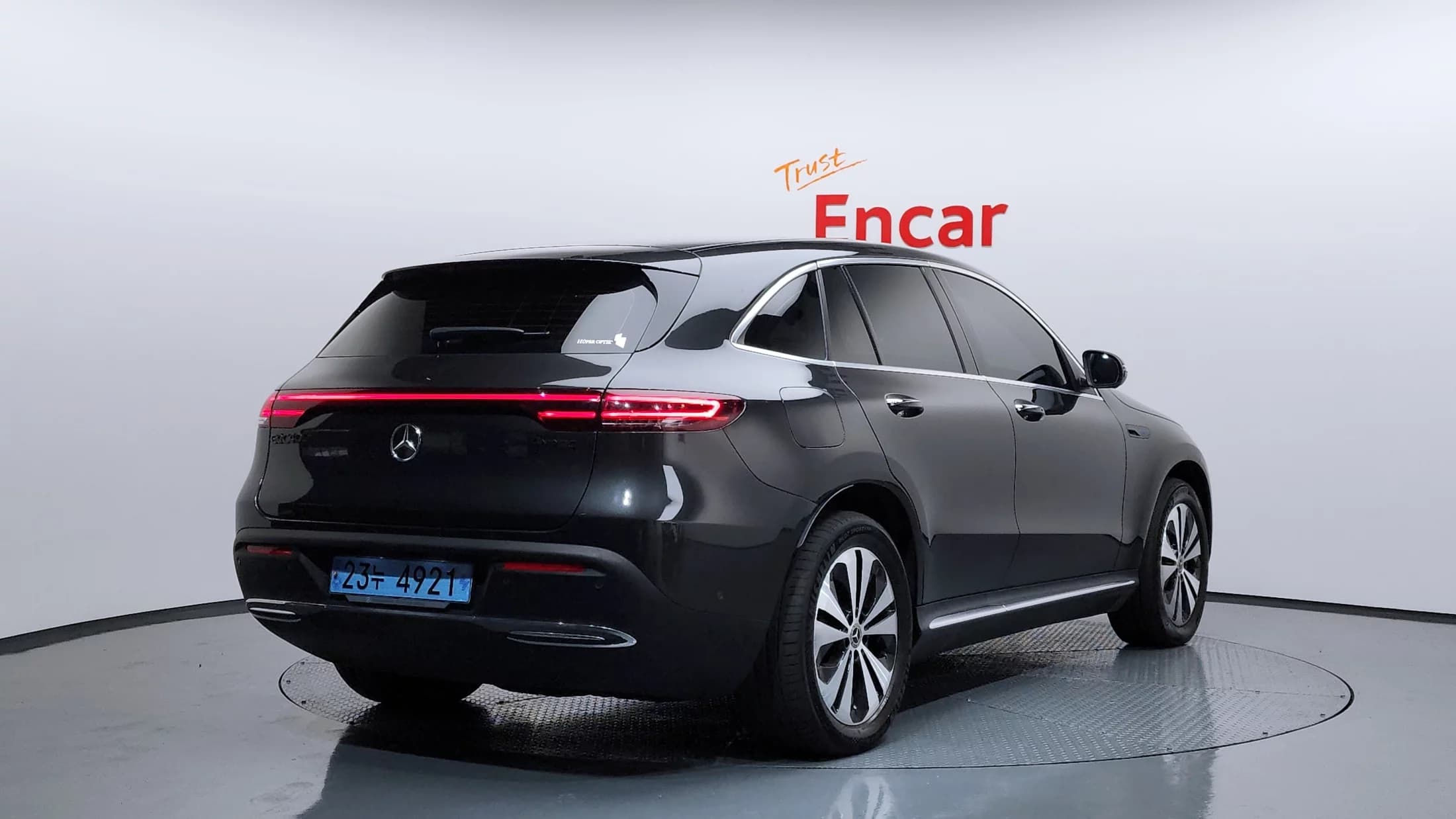 Mercedes-Benz EQC EQC400 4MATIC, электромобиль, 2021 г. 132660 км. — фото 2