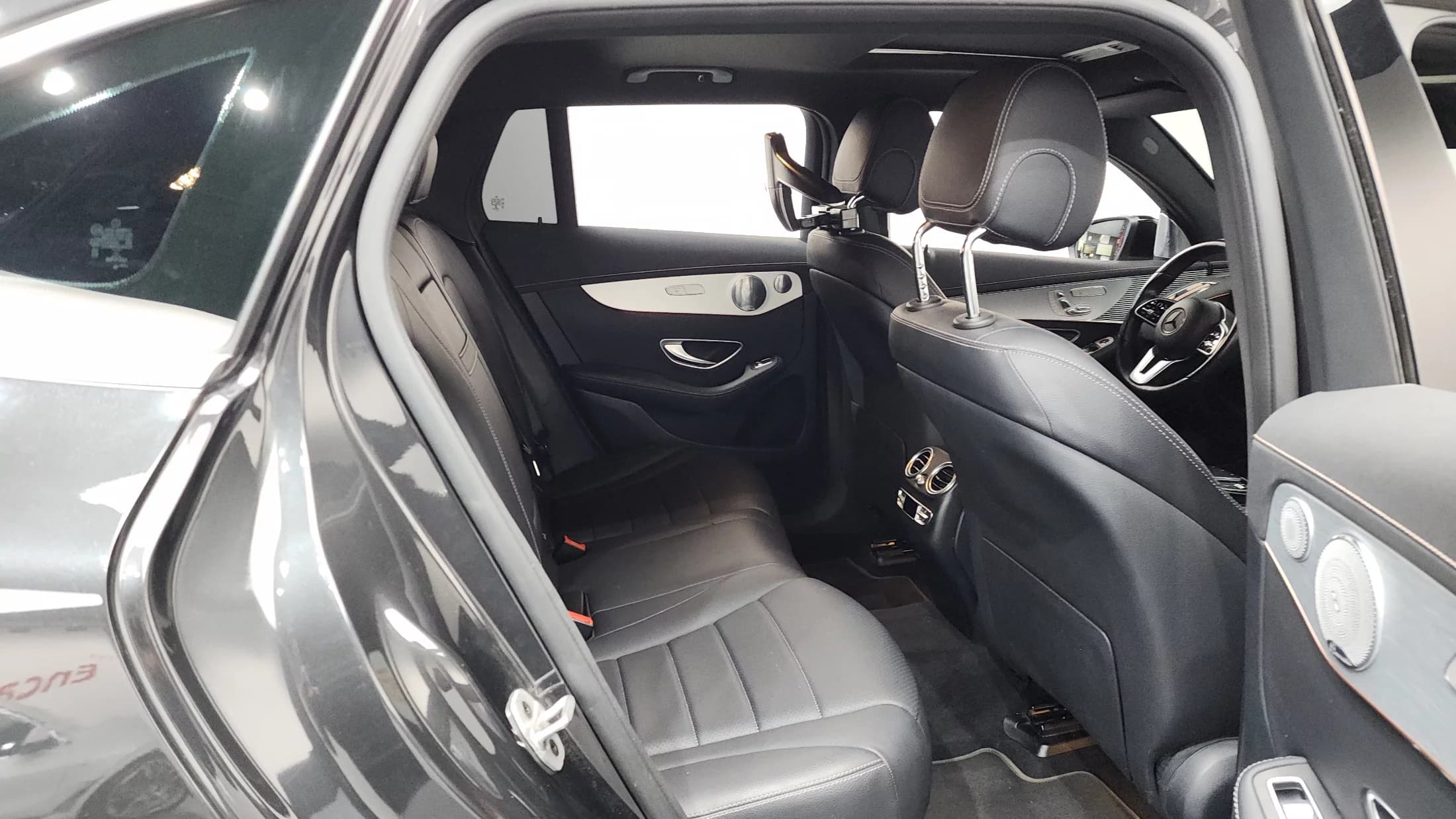 Mercedes-Benz EQC EQC400 4MATIC, электромобиль, 2021 г. 132660 км. — фото 12