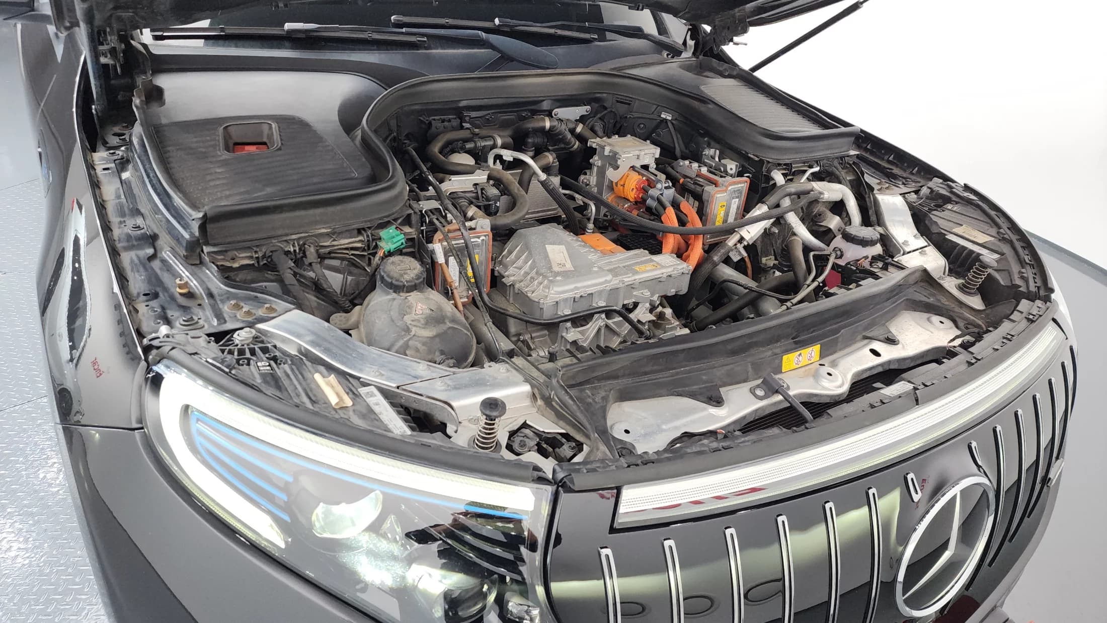 Mercedes-Benz EQC EQC400 4MATIC, электромобиль, 2021 г. 132660 км. — фото 6