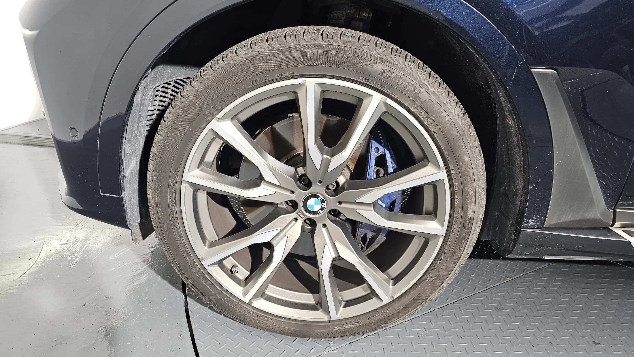 BMW X7 M50i 6STR, 2021 г. 80467 км. — фото 5
