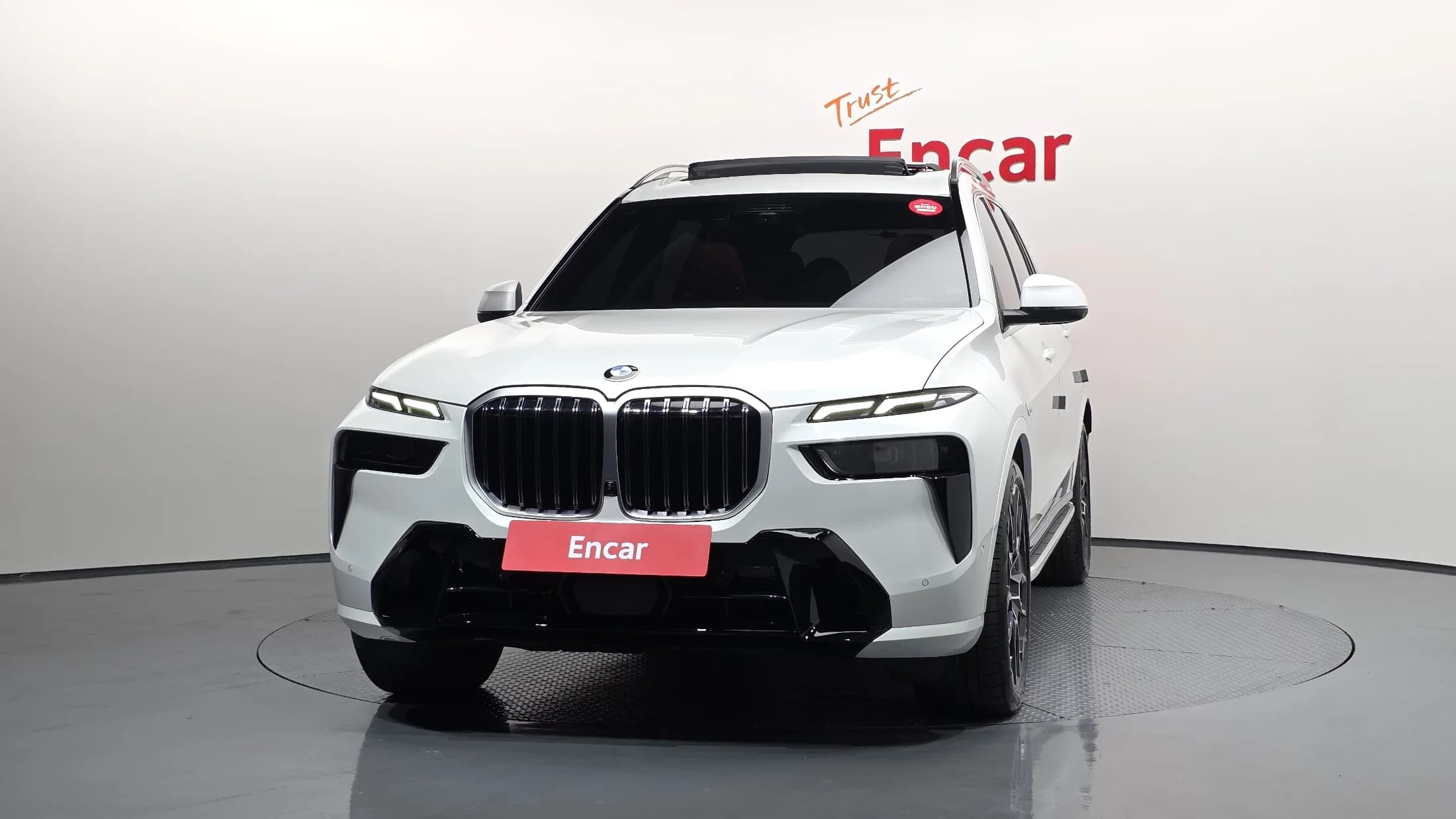 BMW X7 xDrive 40i M Sport 6STR, 2024 г. 19014 км. — фото 3