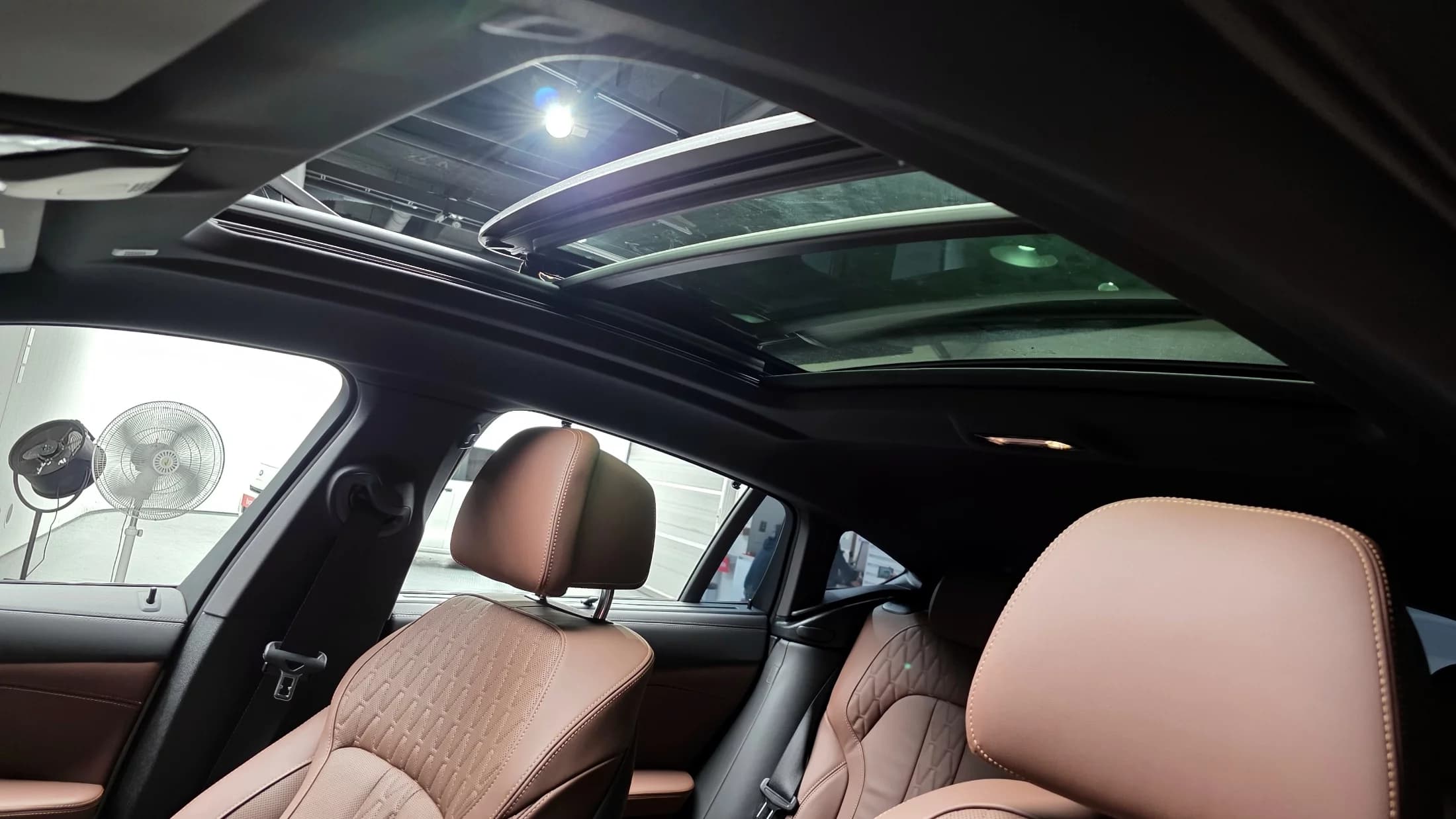 BMW X6 xDrive40i M Sport, 2023 г. 14955 км. — фото 18