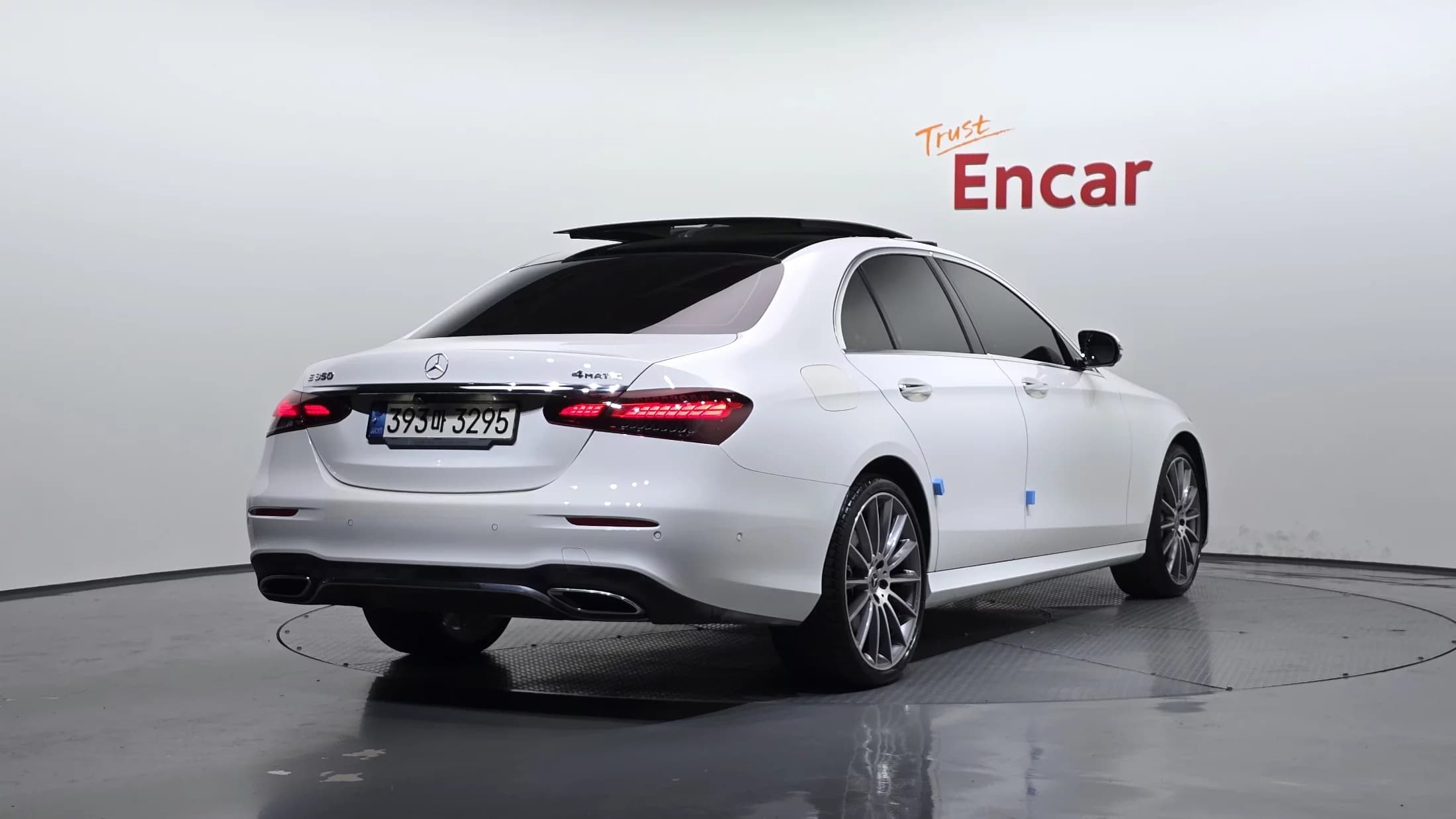 Mercedes-Benz E-Class E350 4MATIC AMG Line, 2021 г. 59403 км. — фото 2