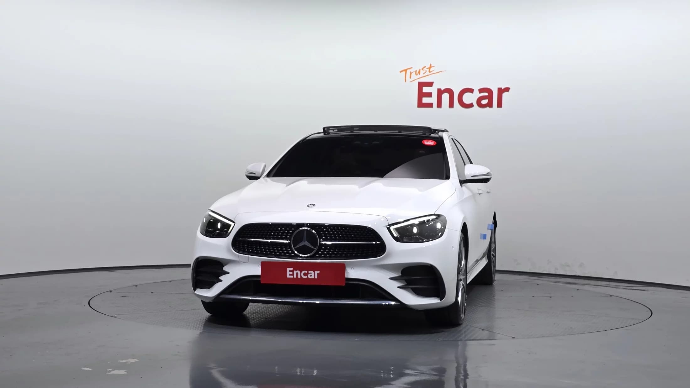 Mercedes-Benz E-Class E350 4MATIC AMG Line, 2021 г. 59403 км. — фото 3