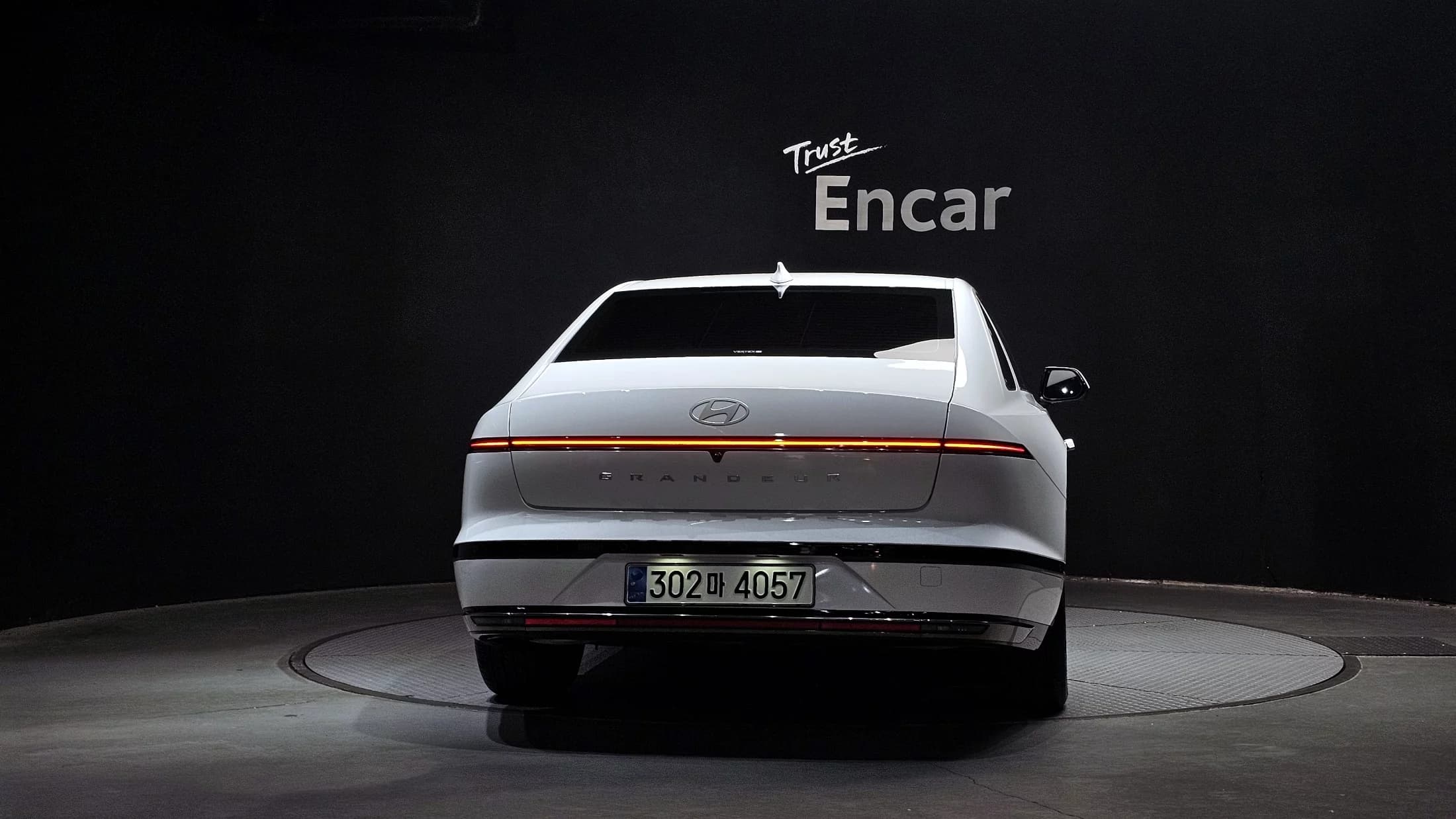 Hyundai Grandeur 2,5 Gasoline 2WD Calligraphy, 2023 г. 6691 км. — фото 4