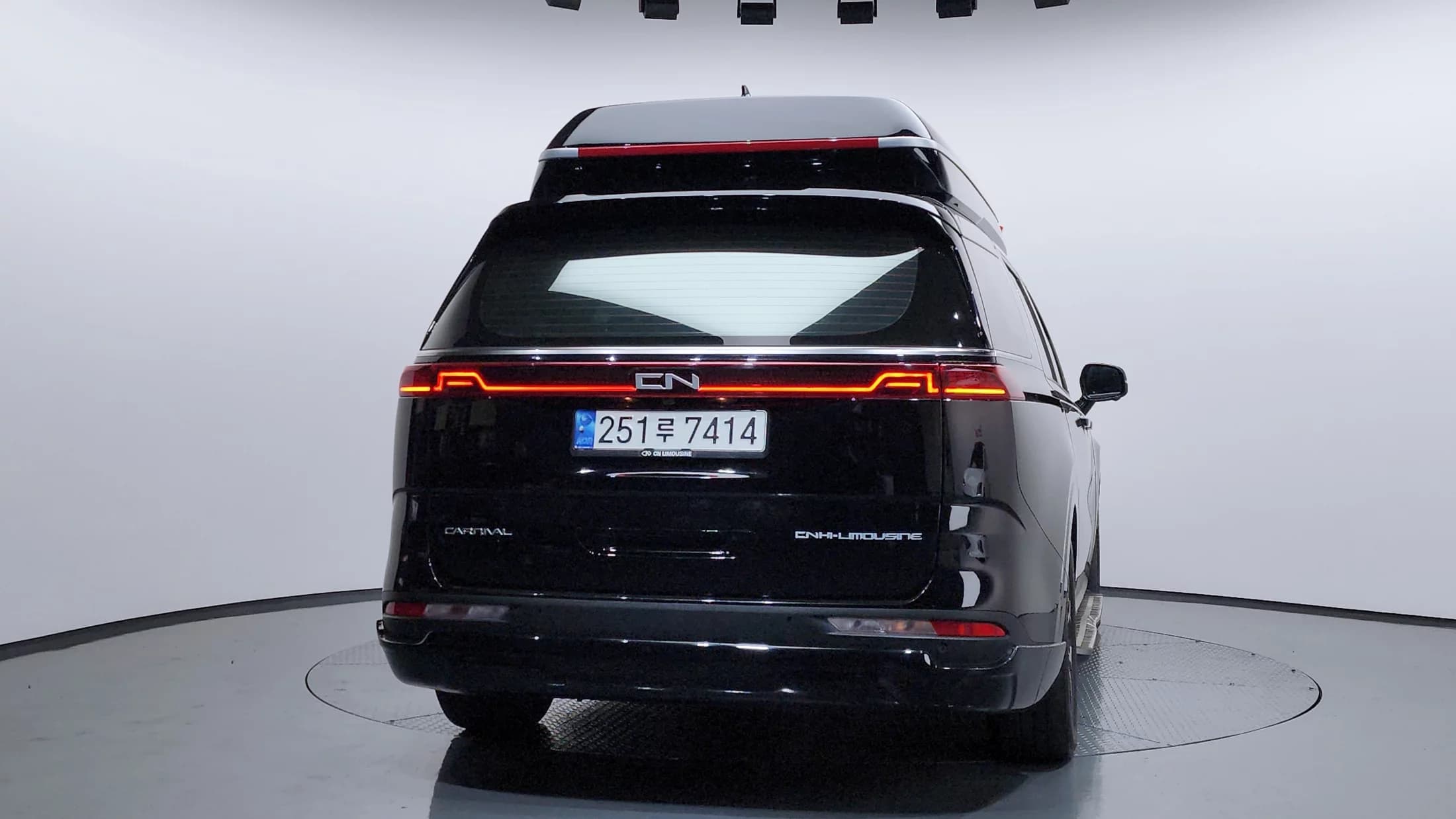 Kia Carnival Gasoline 7-seater Limousine(Special vehicle), 2023 г. 75106 км. — фото 4