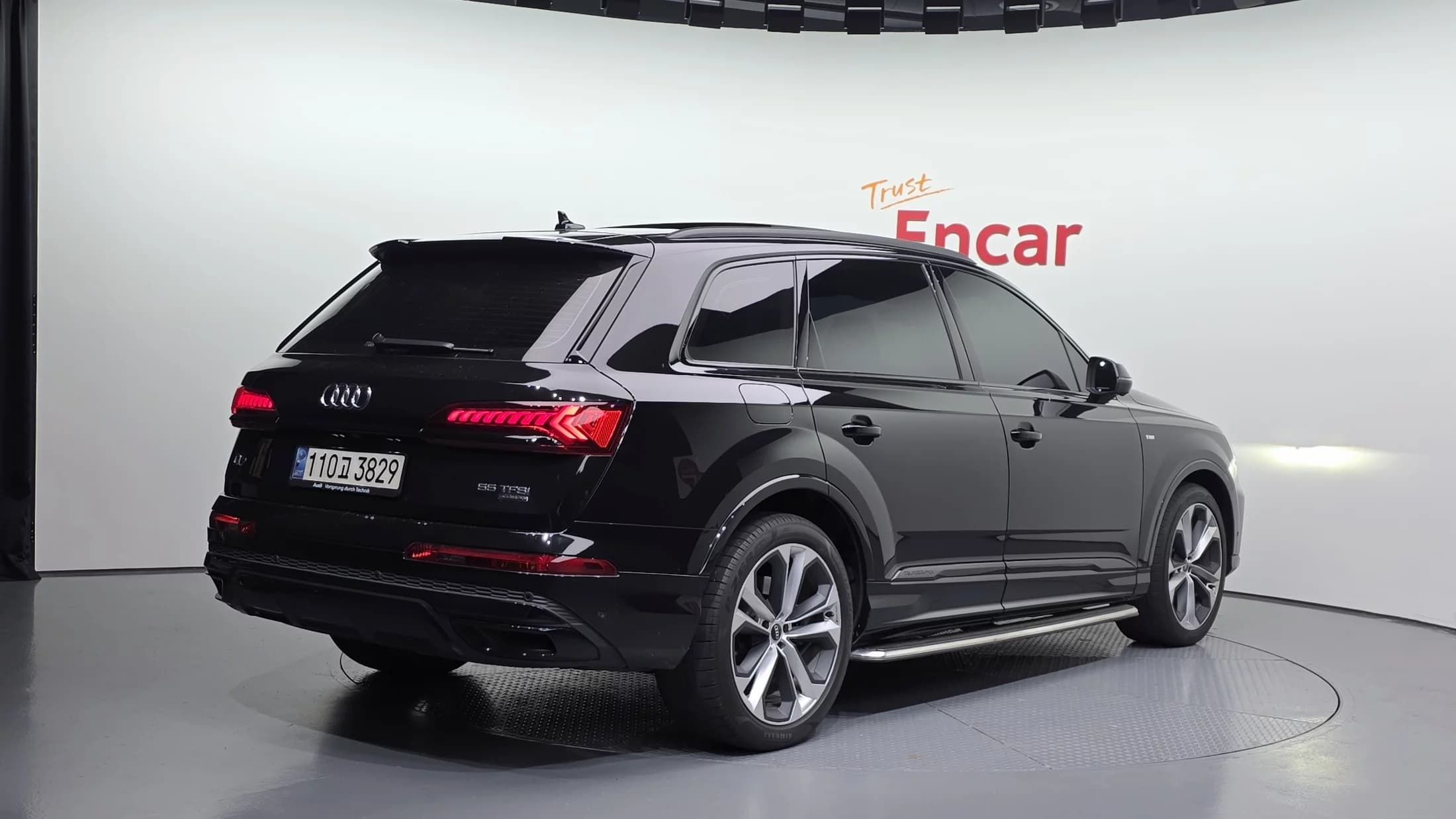Audi Q7 55 TFSI Quattro Premium, 2022 г. 58900 км. — фото 2