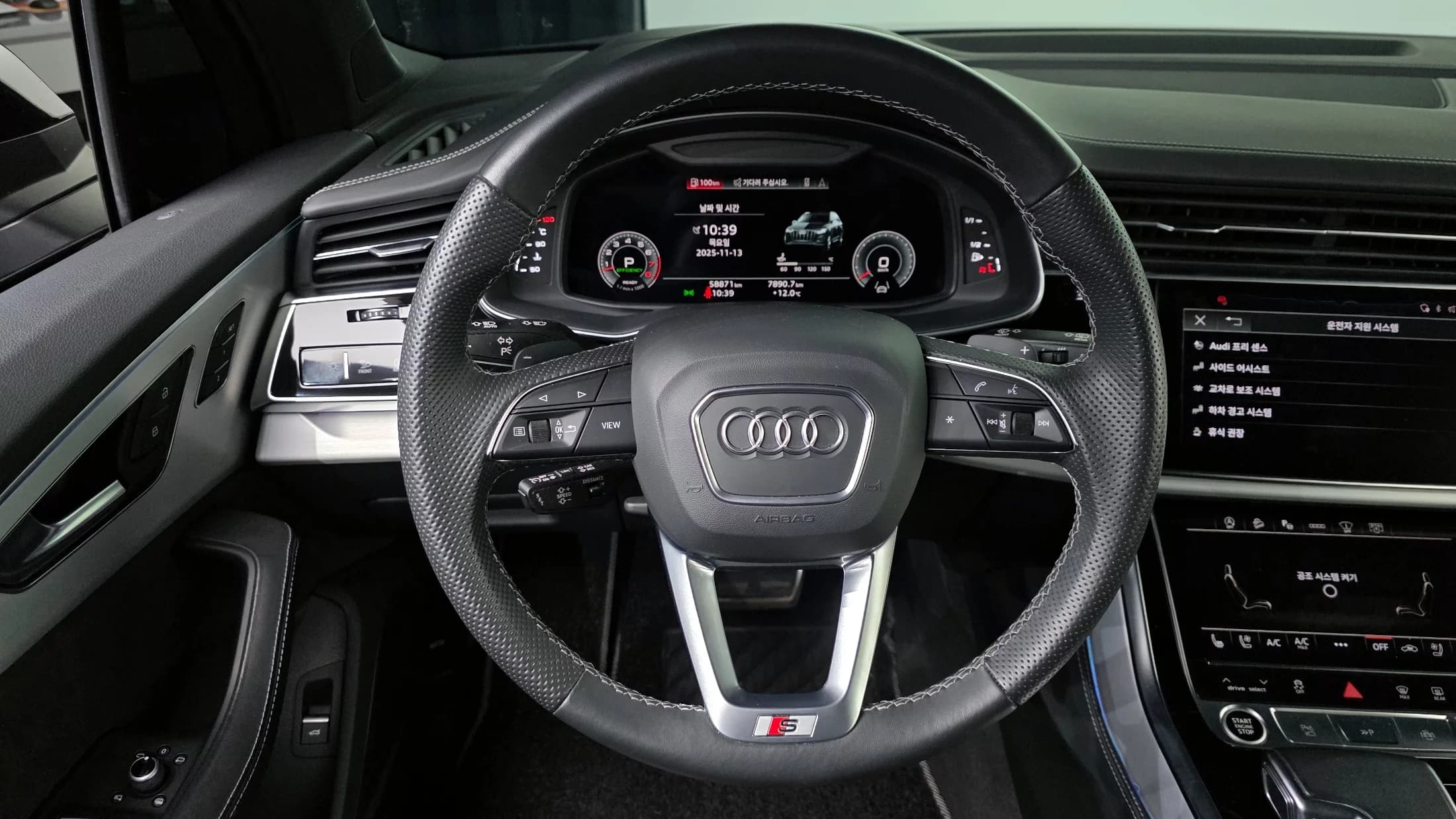 Audi Q7 55 TFSI Quattro Premium, 2022 г. 58900 км. — фото 16