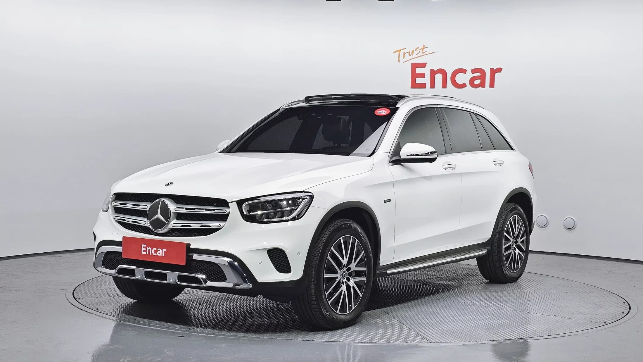 Mercedes-Benz GLC-Class GLC300e 4MATIC, гибрид, 2021 г. 69756 км.