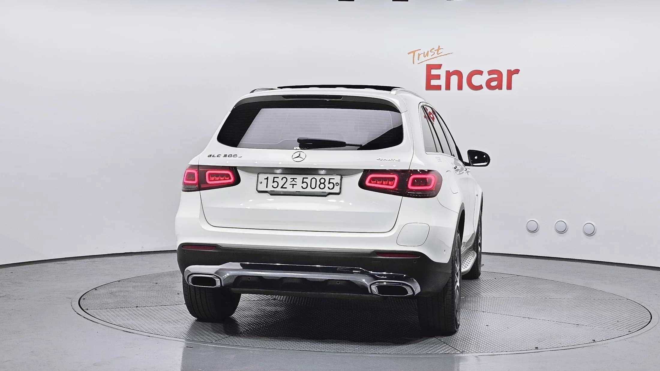 Mercedes-Benz GLC-Class GLC300e 4MATIC, гибрид, 2021 г. 69756 км. — фото 4