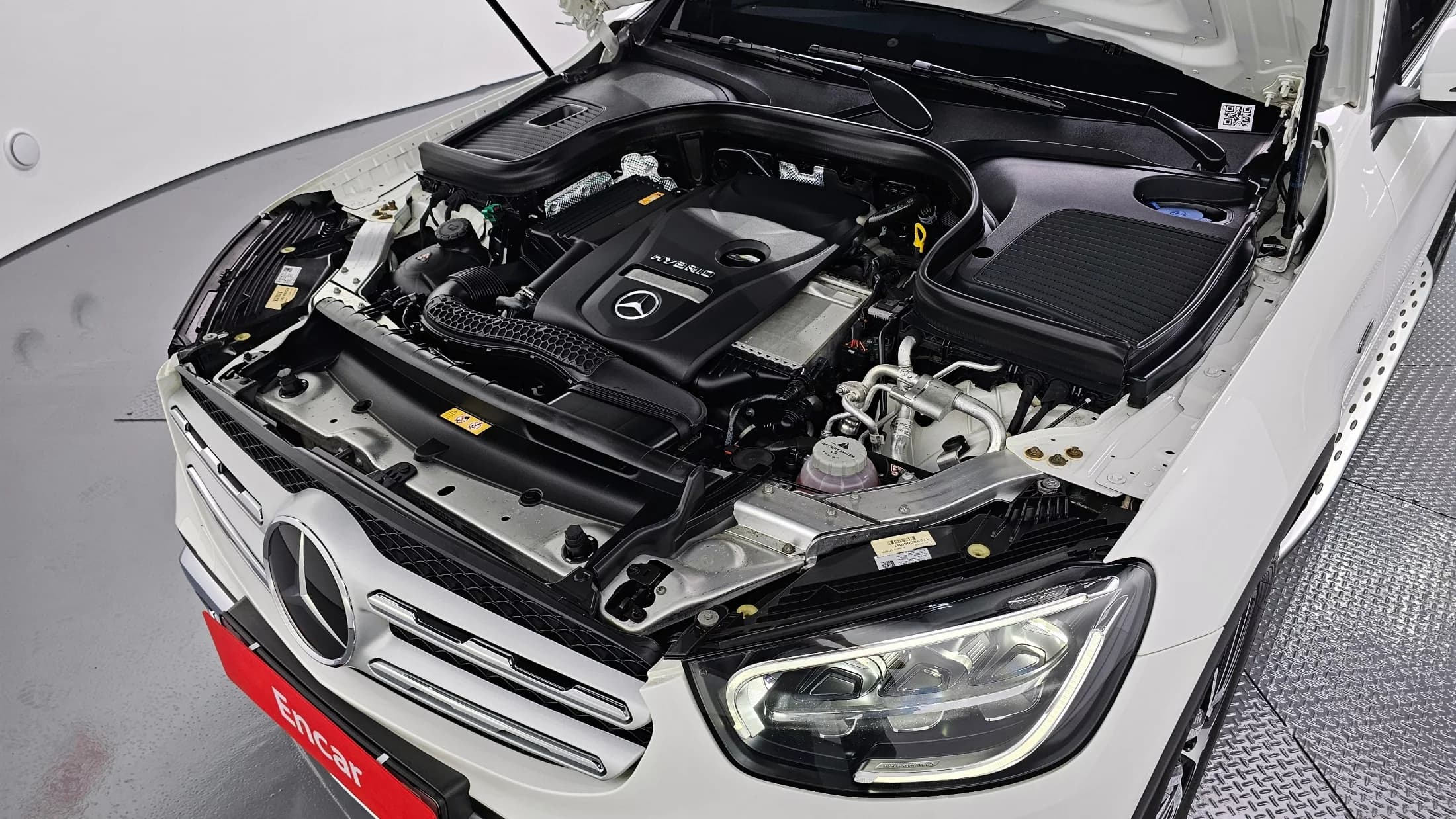Mercedes-Benz GLC-Class GLC300e 4MATIC, гибрид, 2021 г. 69756 км. — фото 6
