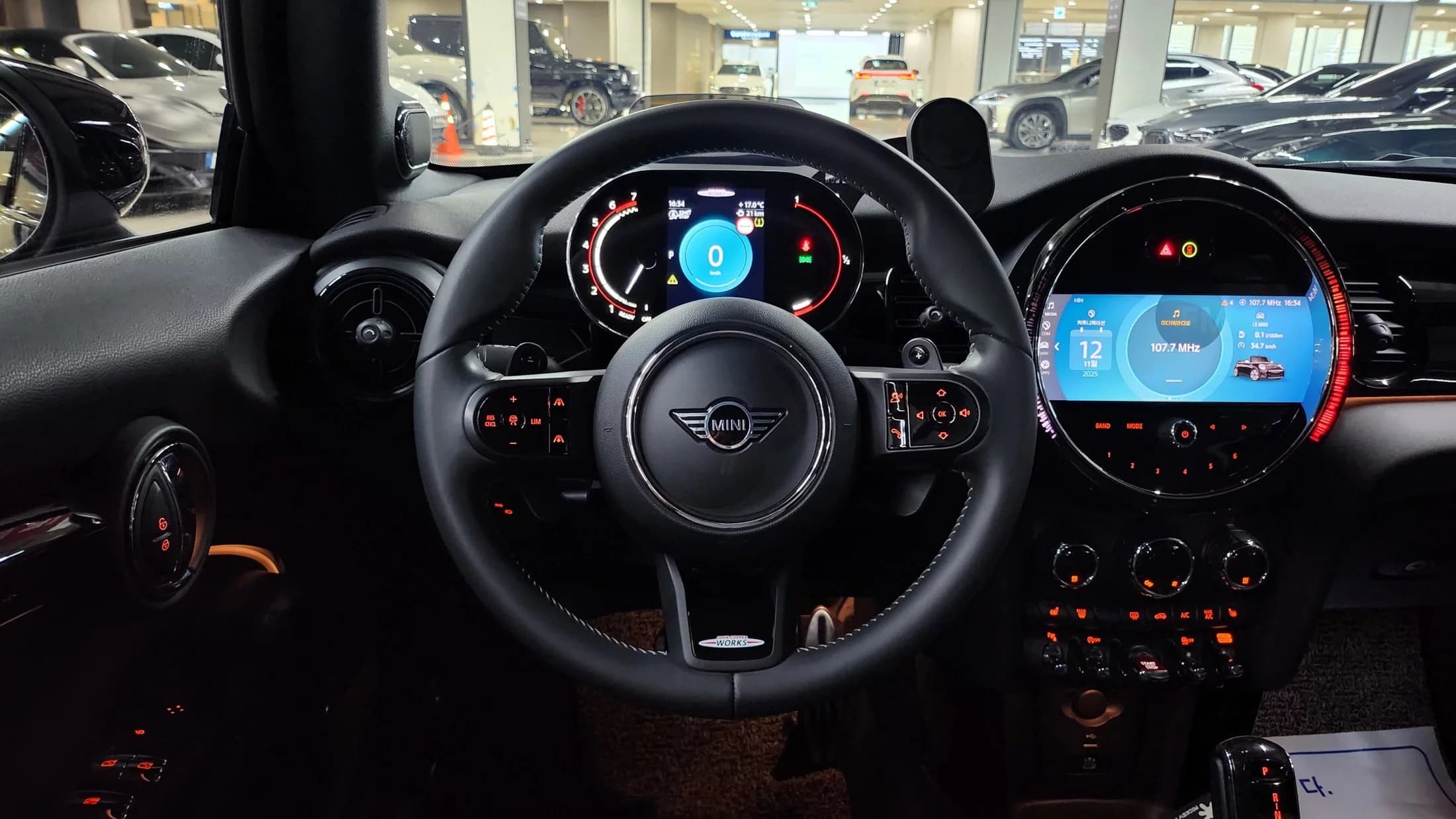 MINI Cooper Convertible JCW 3rd, 2022 г. 45377 км. — фото 12