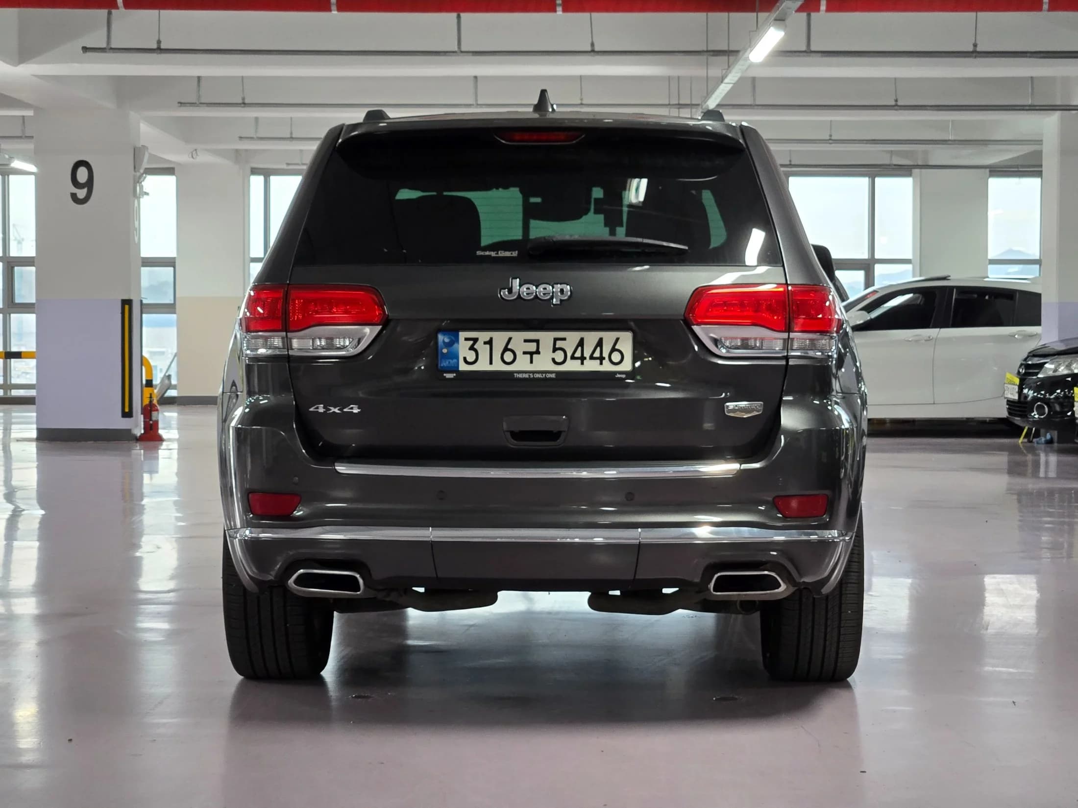 Jeep Grand Cherokee 3.6 Summit WK2, 2021 г. 91424 км. — фото 4
