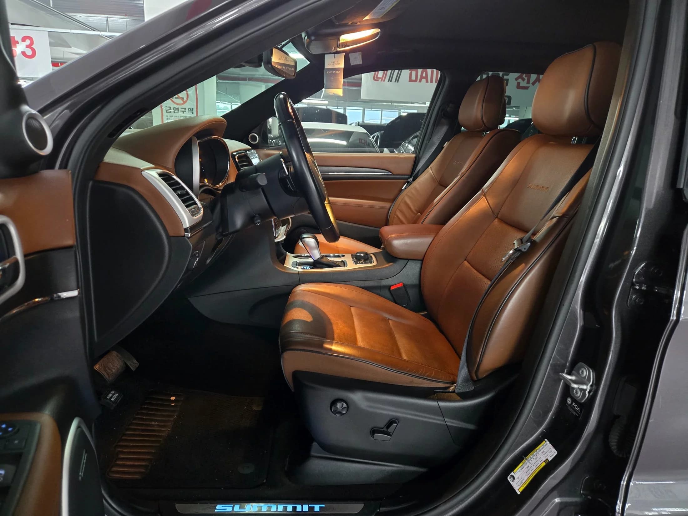 Jeep Grand Cherokee 3.6 Summit WK2, 2021 г. 91424 км. — фото 7