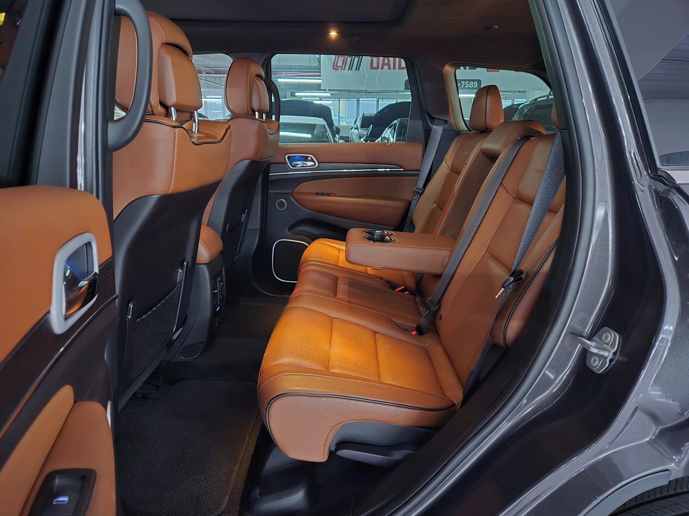 Jeep Grand Cherokee 3.6 Summit WK2, 2021 г. 91424 км. — фото 8