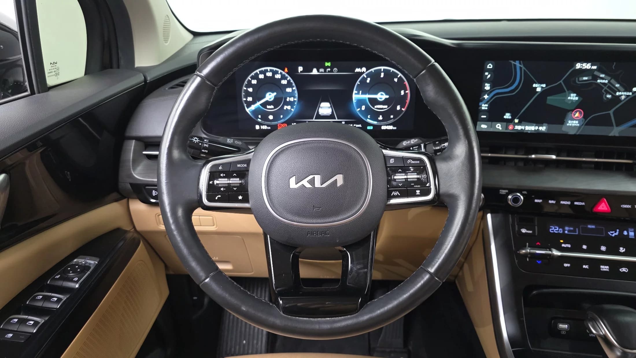 Kia Carnival 9-Seater Prestige, 2021 г. 63538 км. — фото 13
