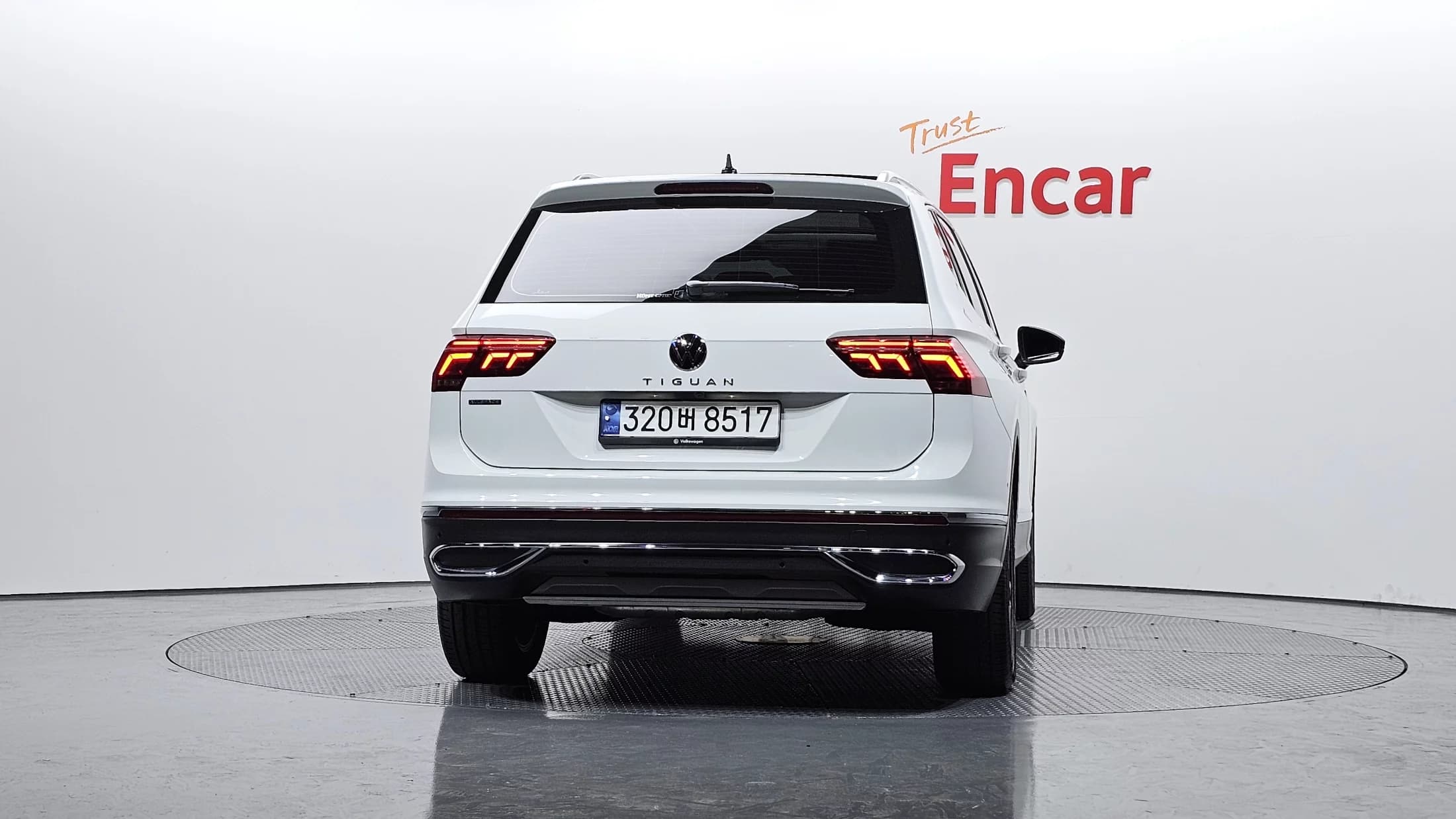 Volkswagen TIGUAN 2.0 TSI Prestige, 2023 г. 24167 км. — фото 4