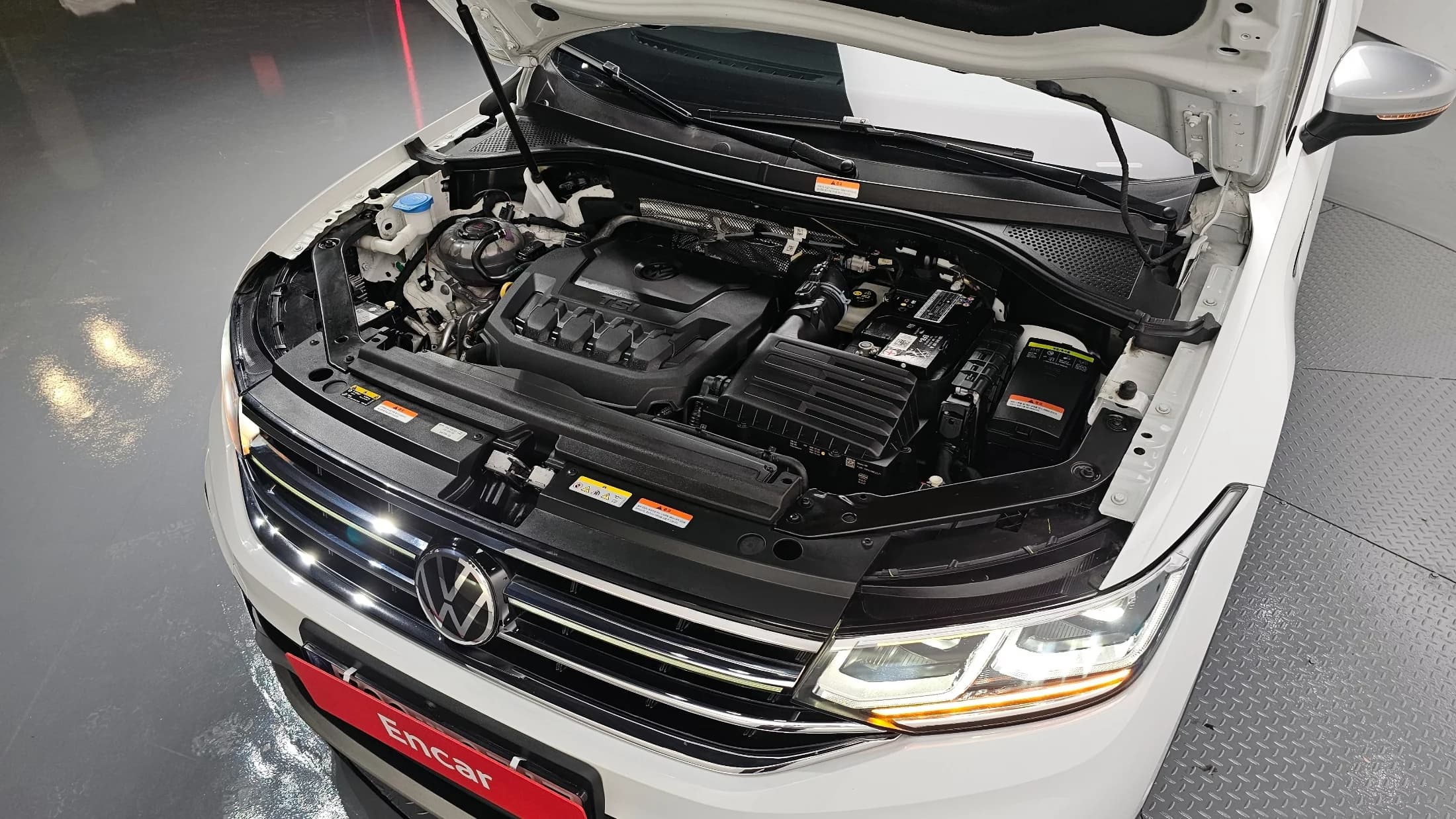 Volkswagen TIGUAN 2.0 TSI Prestige, 2023 г. 24167 км. — фото 6