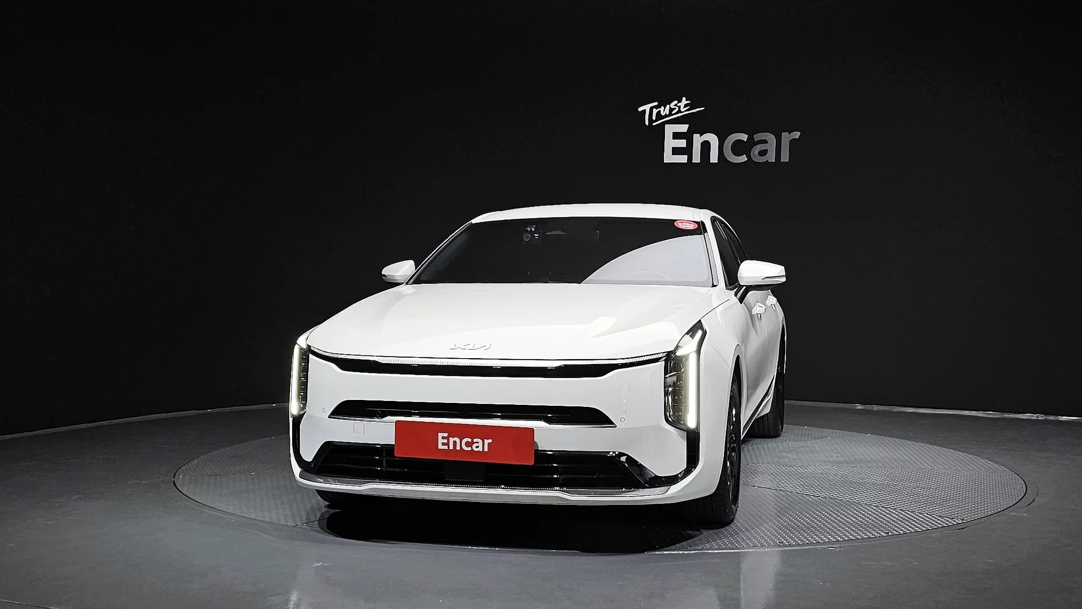 Kia K8 2.5 Gasoline 2WD Noblesse Light, 2024 г. 29774 км. — фото 3