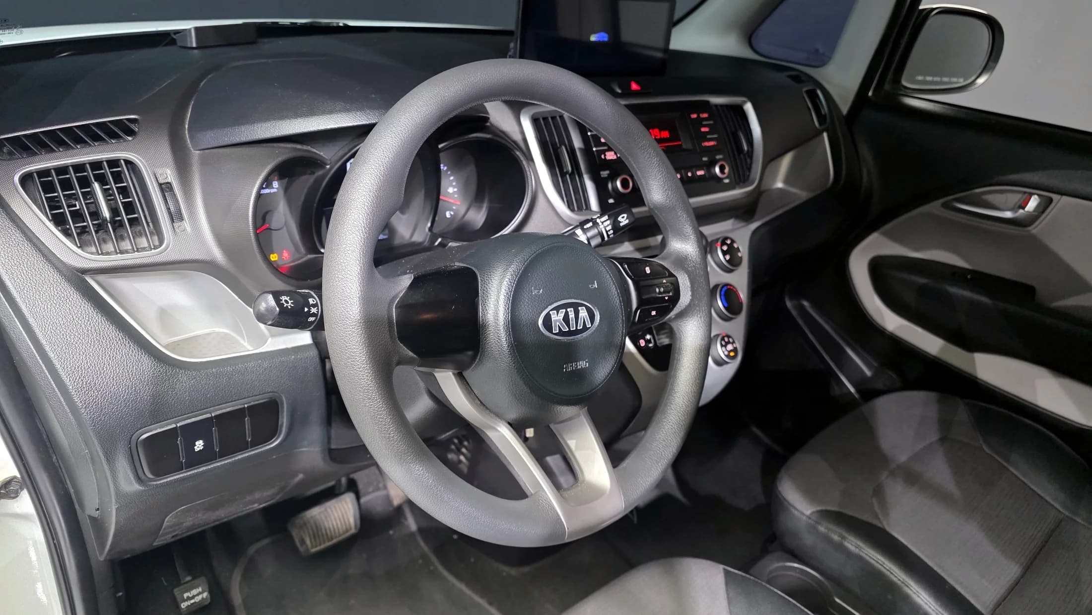 Kia RAY Van Standard, 2021 г. 94029 км. — фото 13